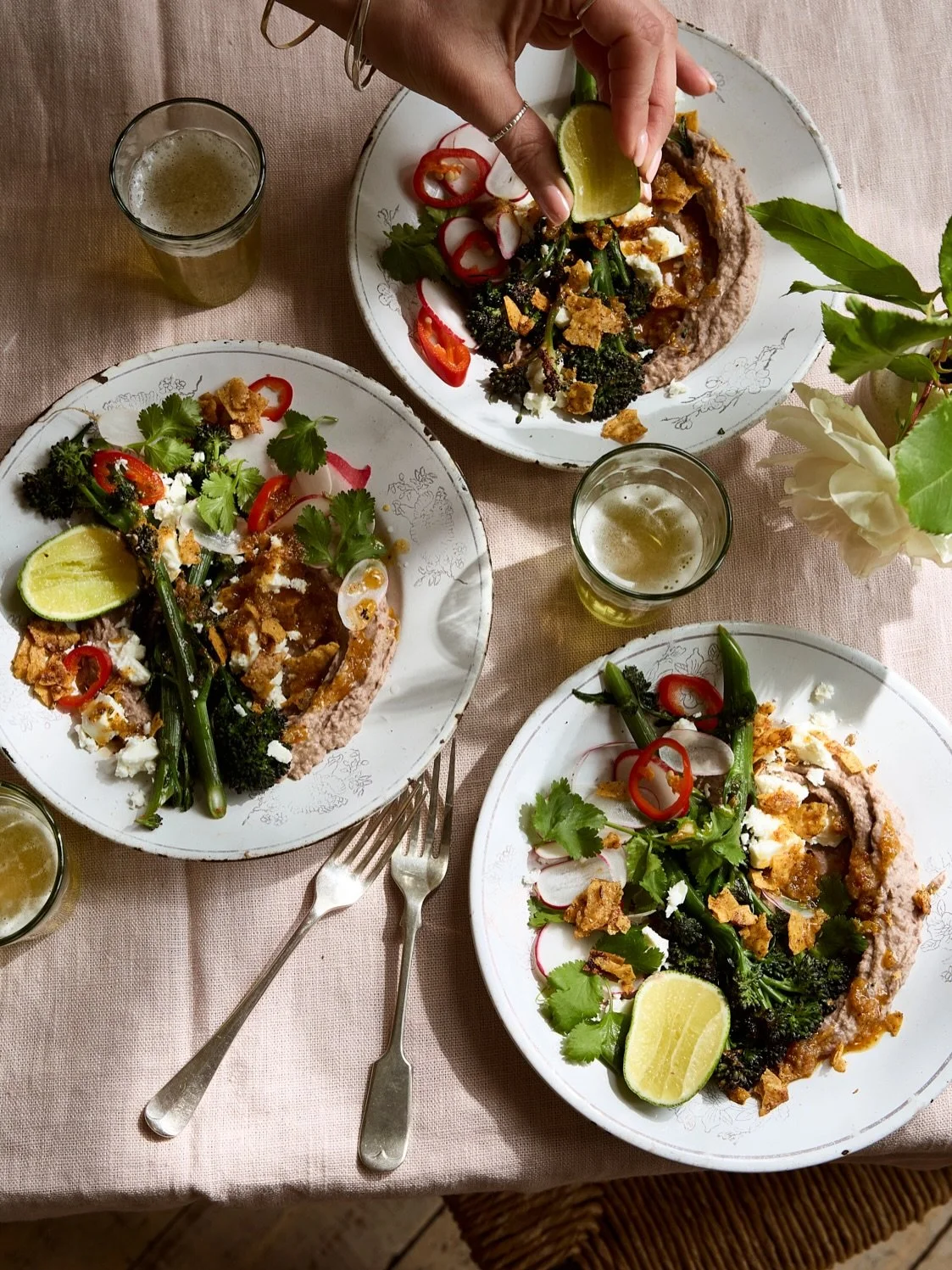 An early spring day spent with @tarafisherphoto last year, making the most of new season vegetables, charring, roasting &amp; pickling 🌶️

Black bean hummus bowl with charred broccoli, feta, pickled chillis and crunchy tortillas using @boldbeanco (t
