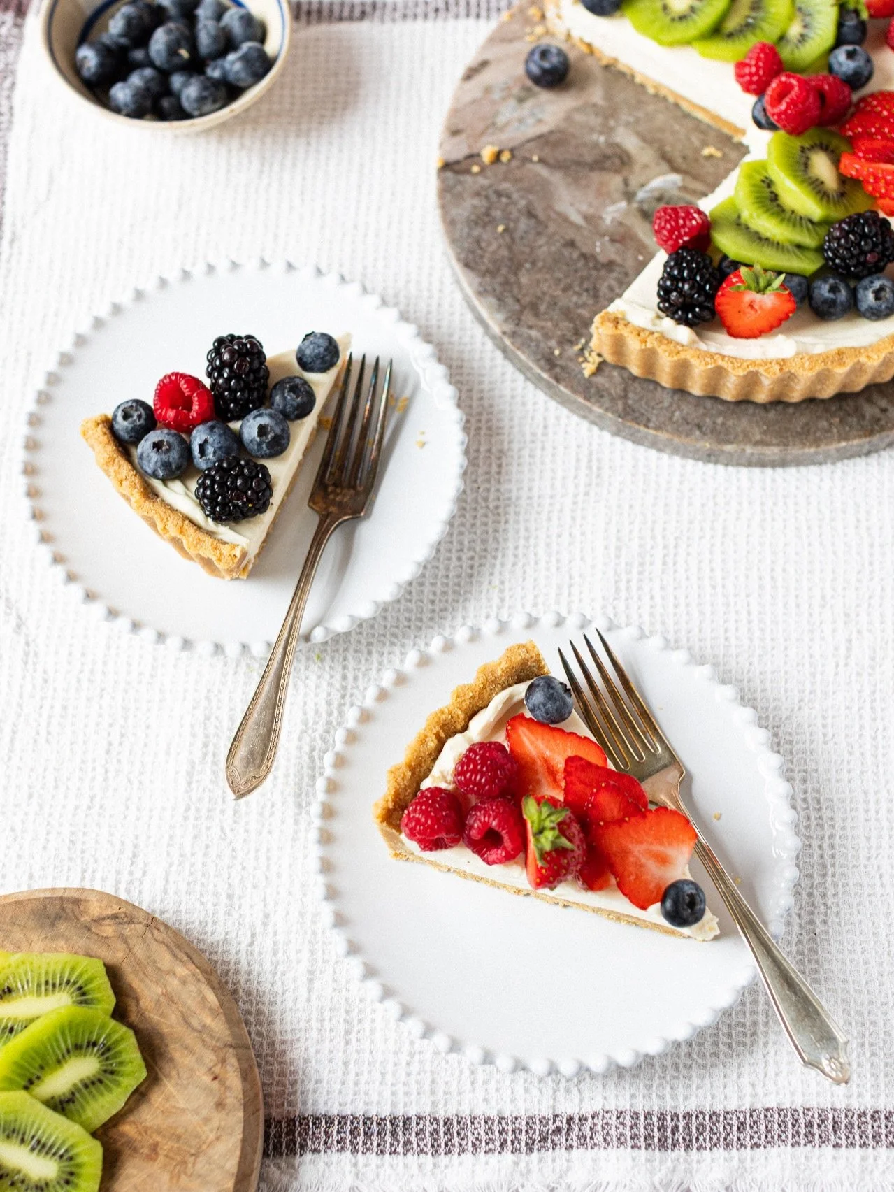Tarts tarts tarts 🍓I&rsquo;ve had the pleasure of re-testing and re-shooting recipes for @janespatisserie over the past year, giving a little refresh to some of the photos across the blog which Jane has been doing for 12+ years! I&rsquo;m not a phot