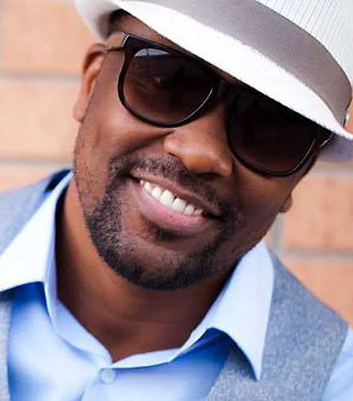 Live Music: Zivanai Masango &amp; ZiMBiRA