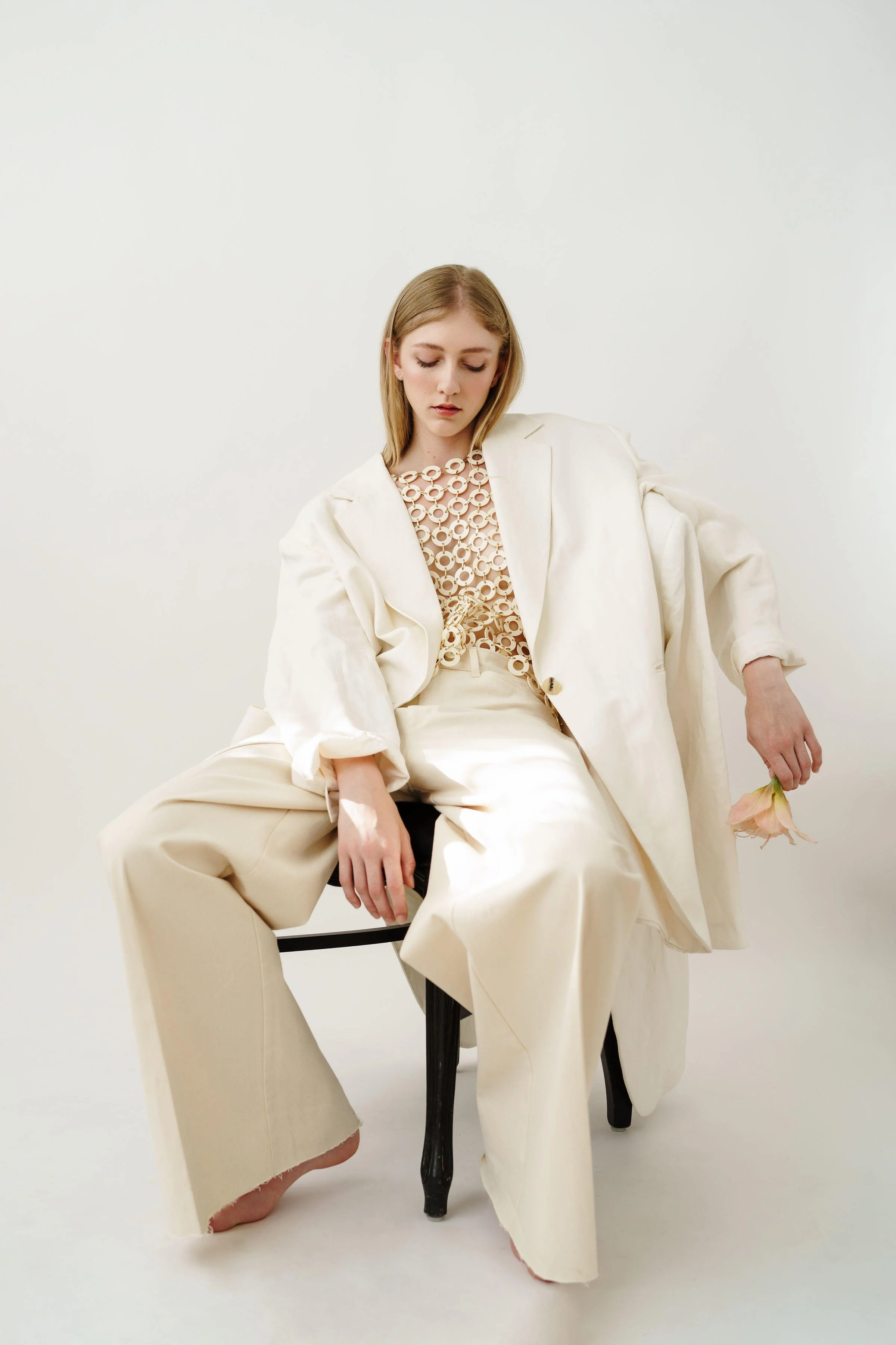 Model: Samantha Wiesner/ Stylist: Natalia Ledeneva/ Photographer: Anastasia Nasyko