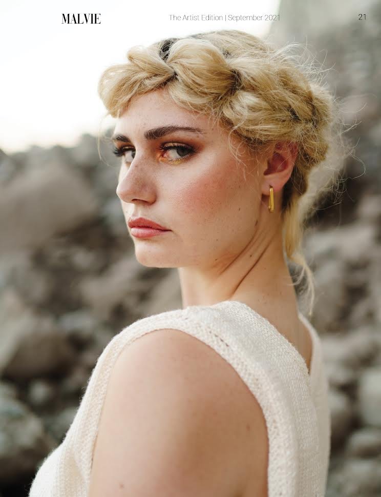 Model: Rachel Riley/ 
Photographer: Anastasia Nasyko/ 
Fashion Designer: Amy Lombardi