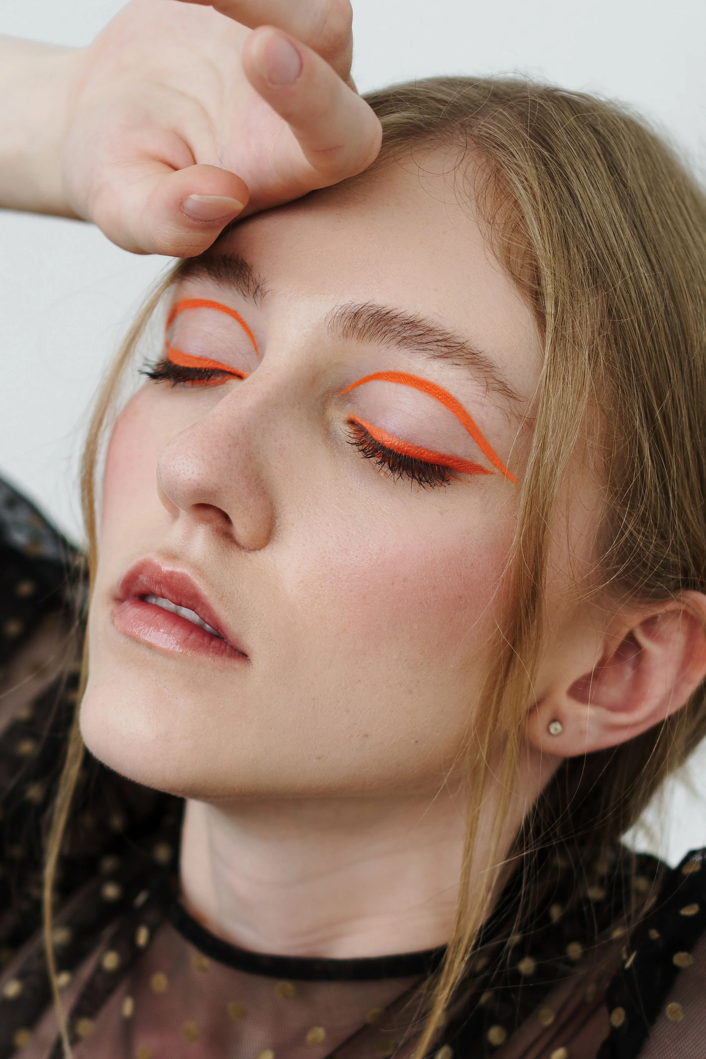 Model: Samantha Wiesner/ Stylist: Natalia Ledeneva/ Photographer: Anastasia Nasyko
