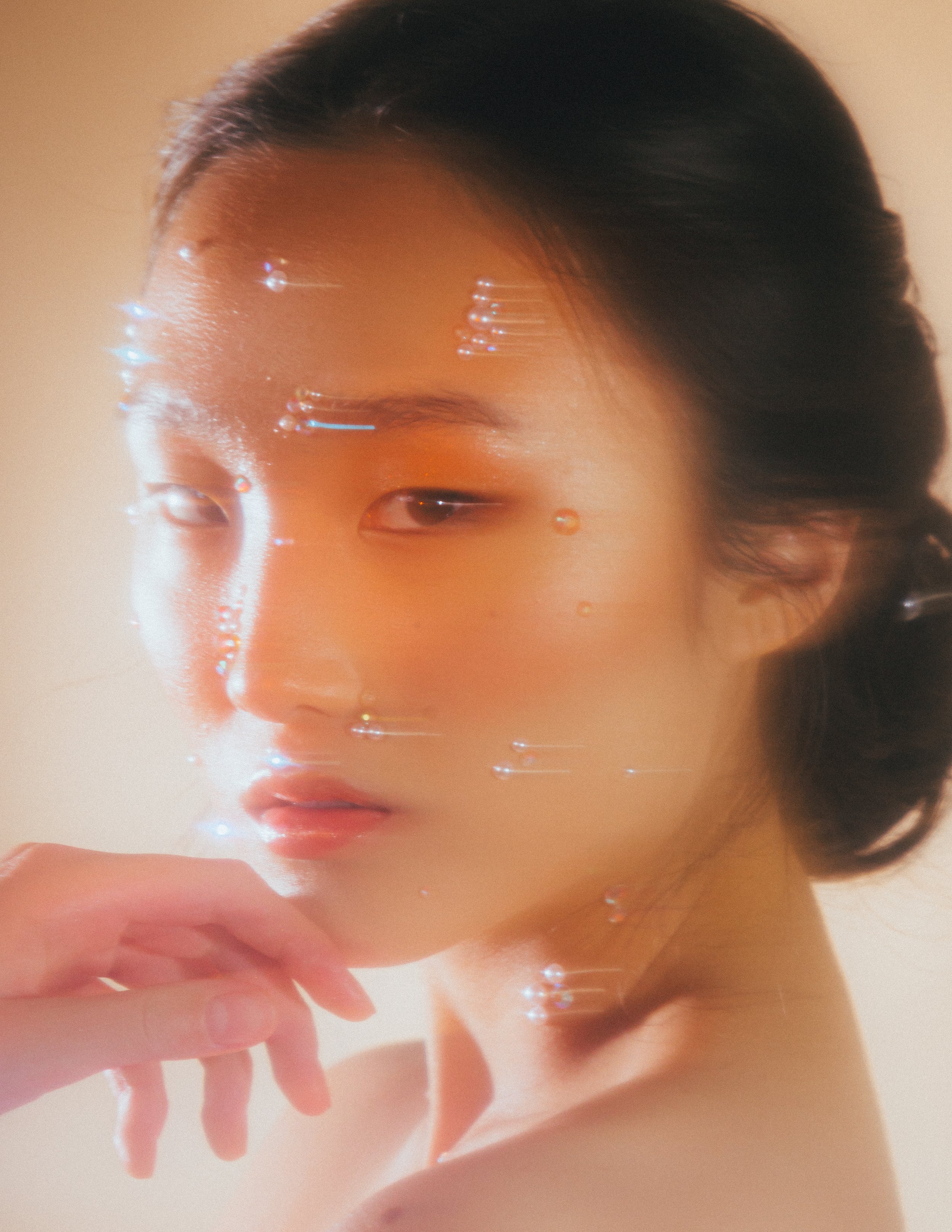 Model: Emily Kang/
Hairstylist: Aty Doryani/
Photographer: Ashley Ruiz