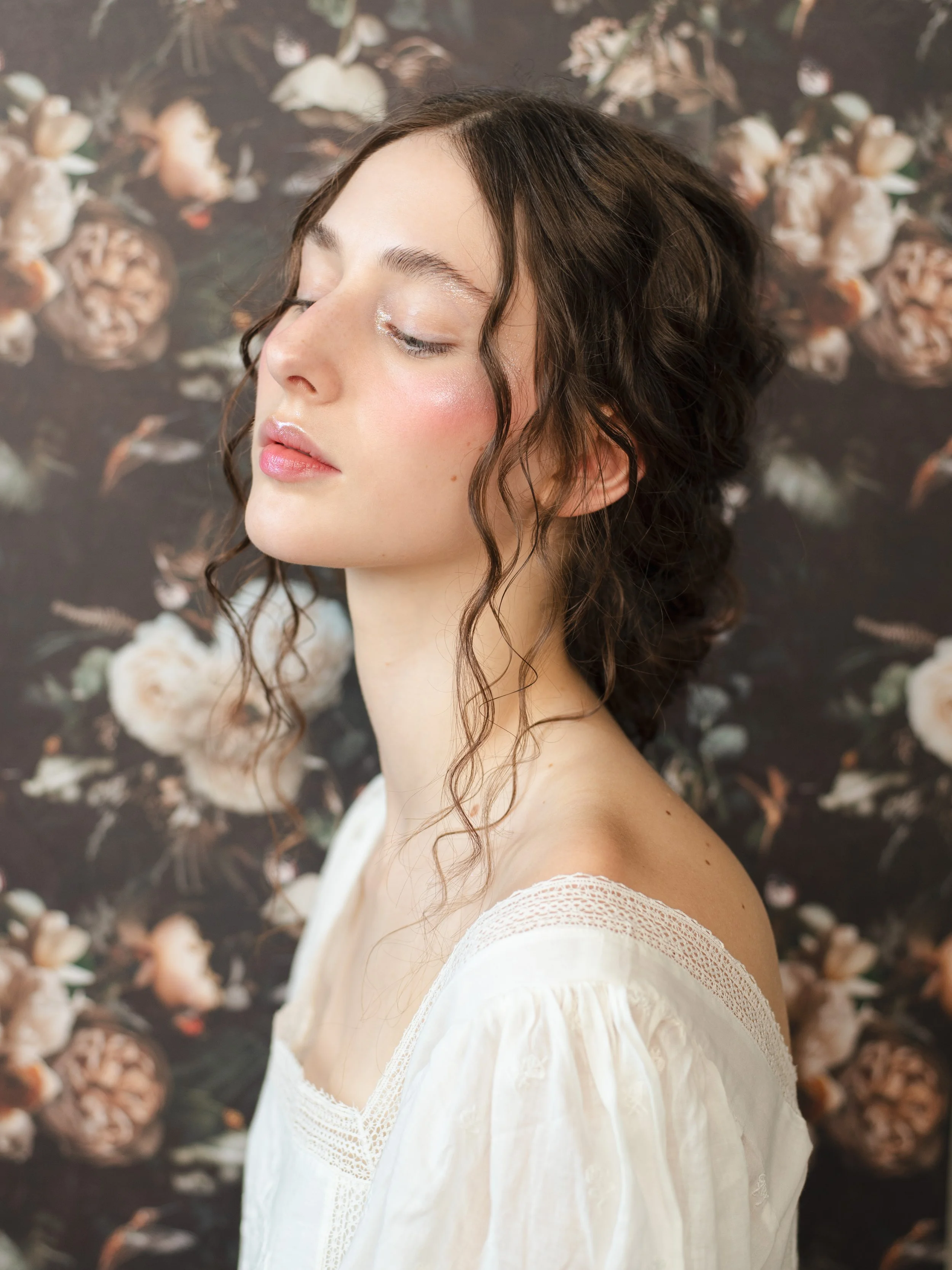Model: Alison Williams/ Photographer: Lillian Fu/ Hairstylist: Yaroslavla Voroniuk 