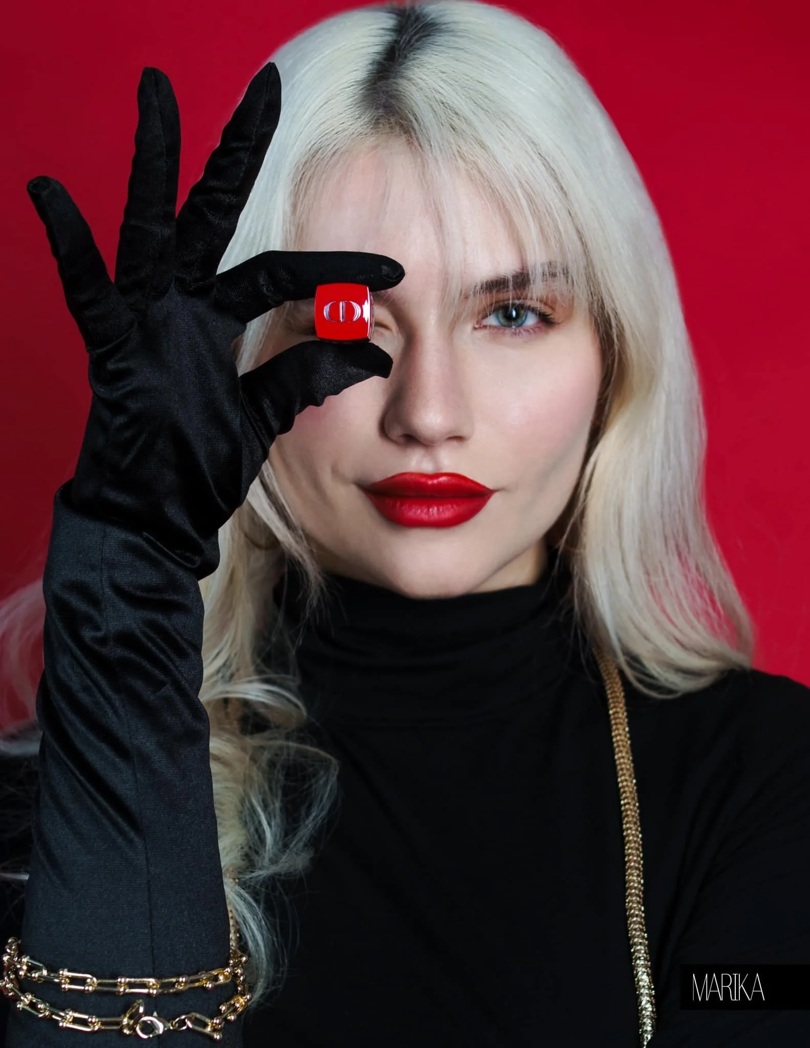 Model: Katerina Mellor/
Photographer: Anastasia Nasyko