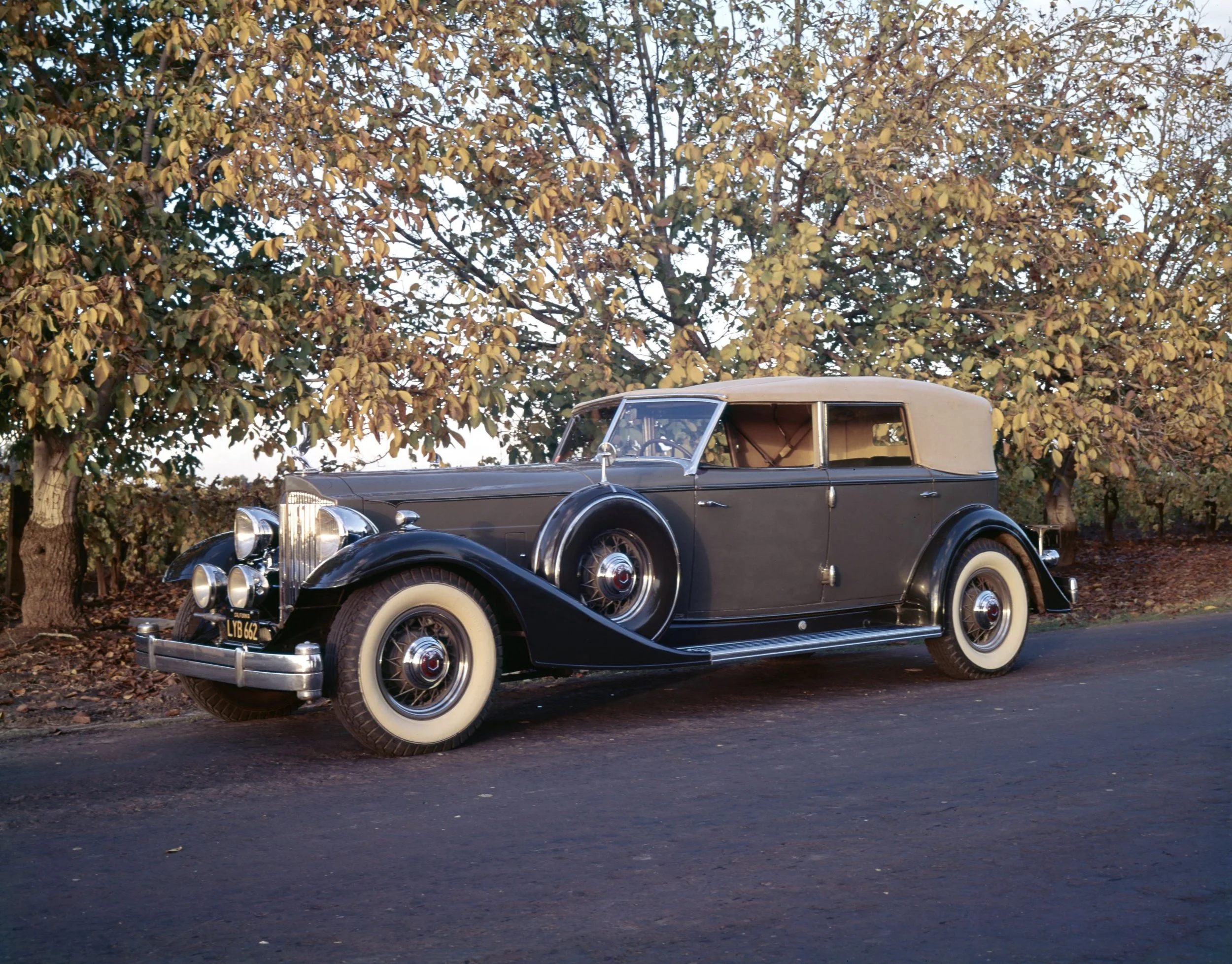 Packard 1933 1007 Super Eight Convertible Sedan