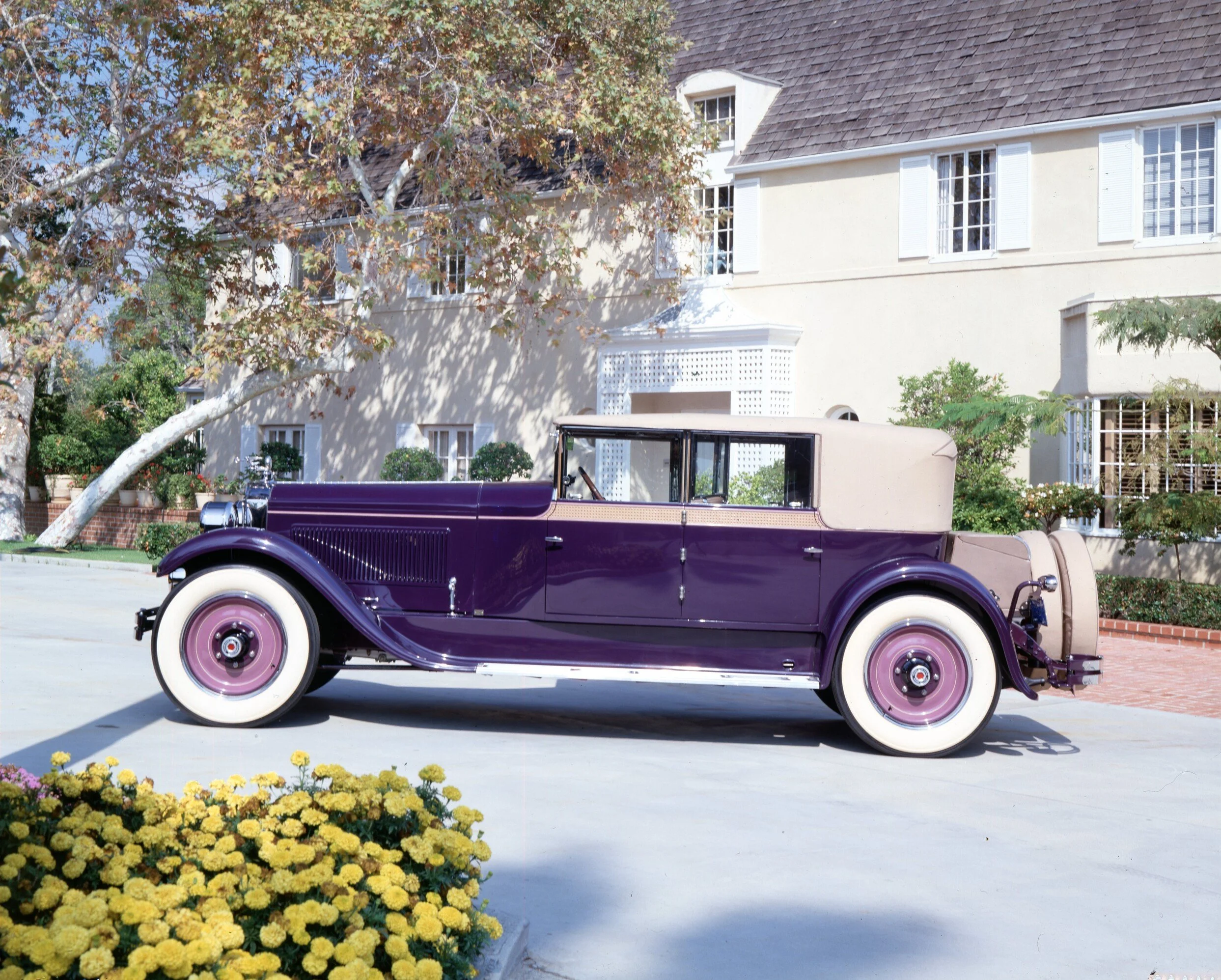 AQ-9-5-Packard 1927 Eight Convertible Sedan 4x5 Neg-002.jpg
