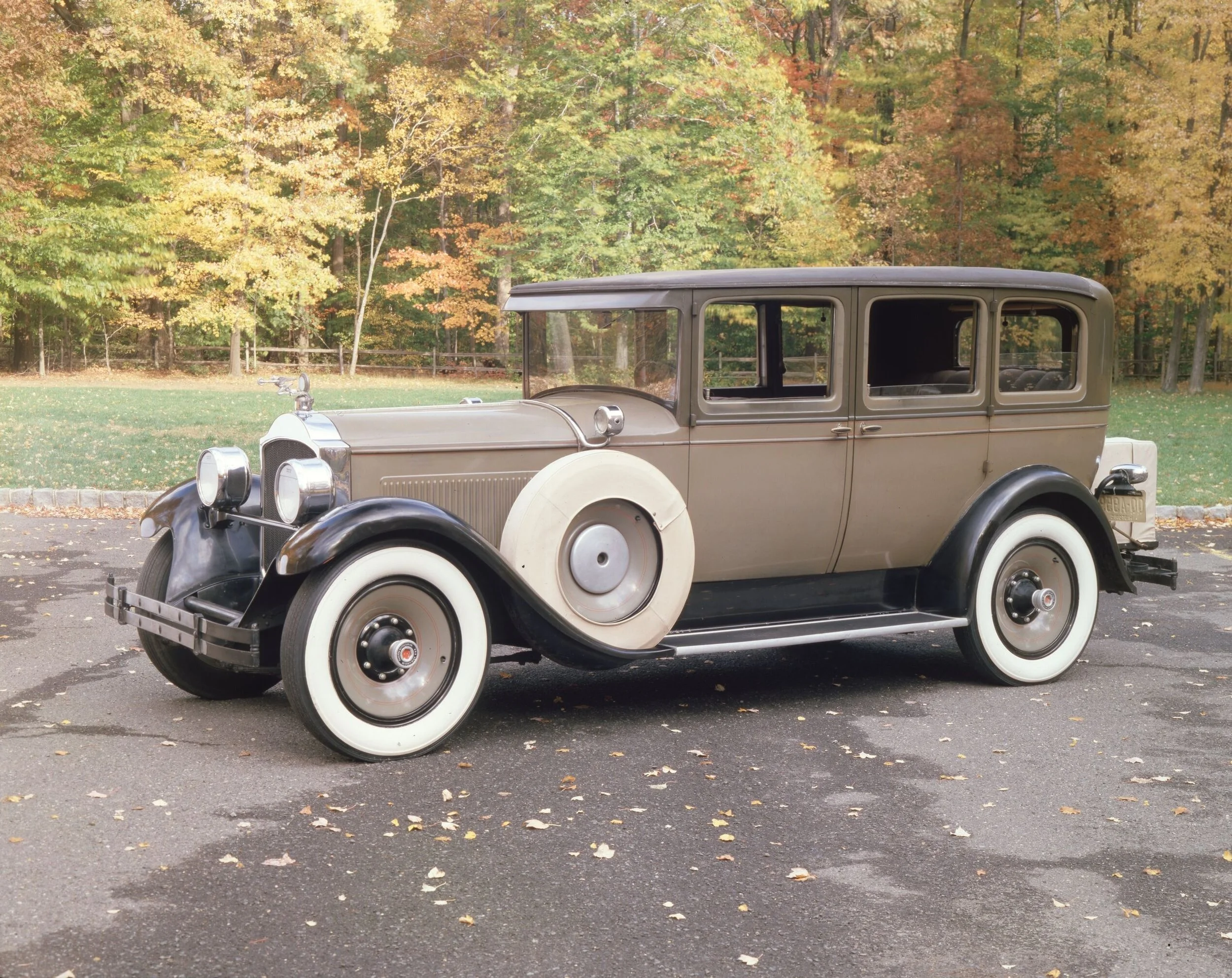 Packard 1928 526 Sedan