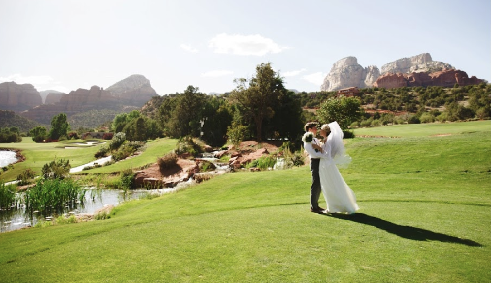 Wedding couple at Seven Canyons & Enchantment Resort