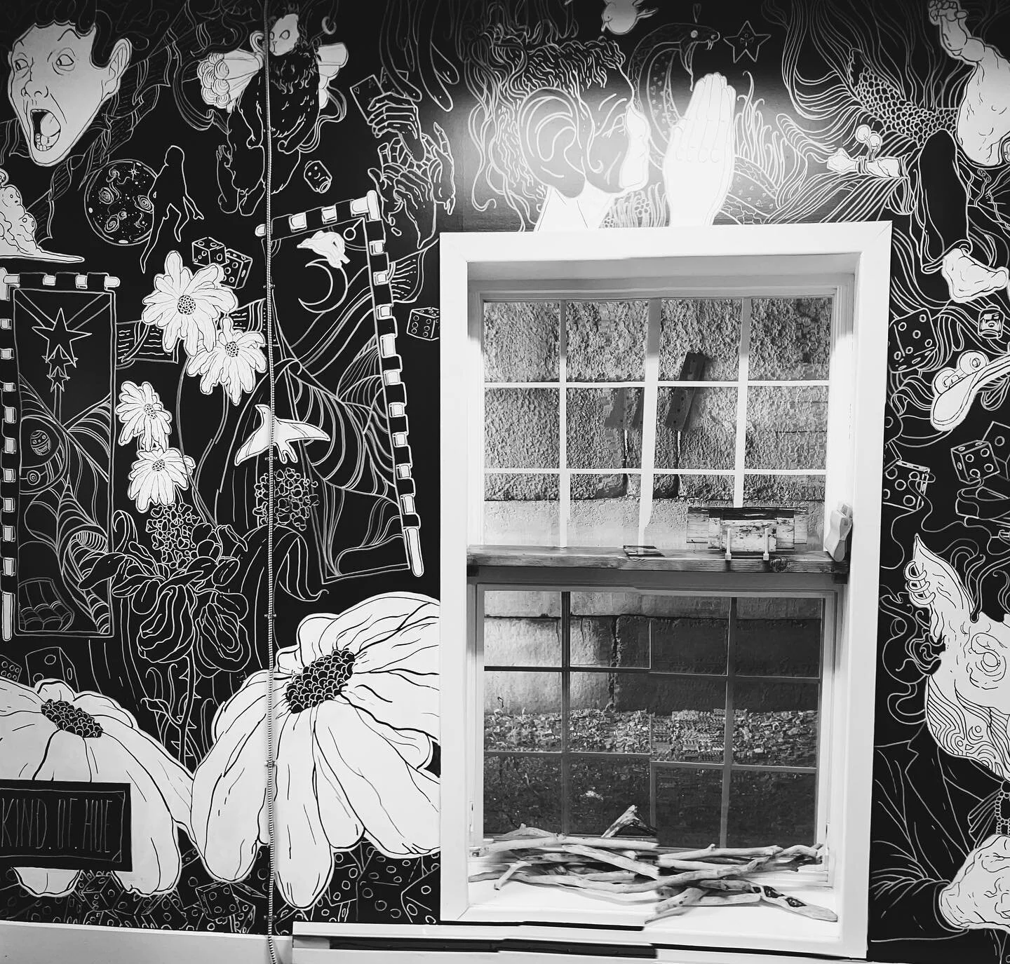 ⚡️Notre murale est termin&eacute;e!⚡

La murale est une cr&eacute;ation et une r&eacute;alisation de notre cher ami illustrateur @kind.of.hue , &agrave; qui nous avons donn&eacute; carte blanche!

Si toi aussi tu veux une murale aussi cool que la n&o