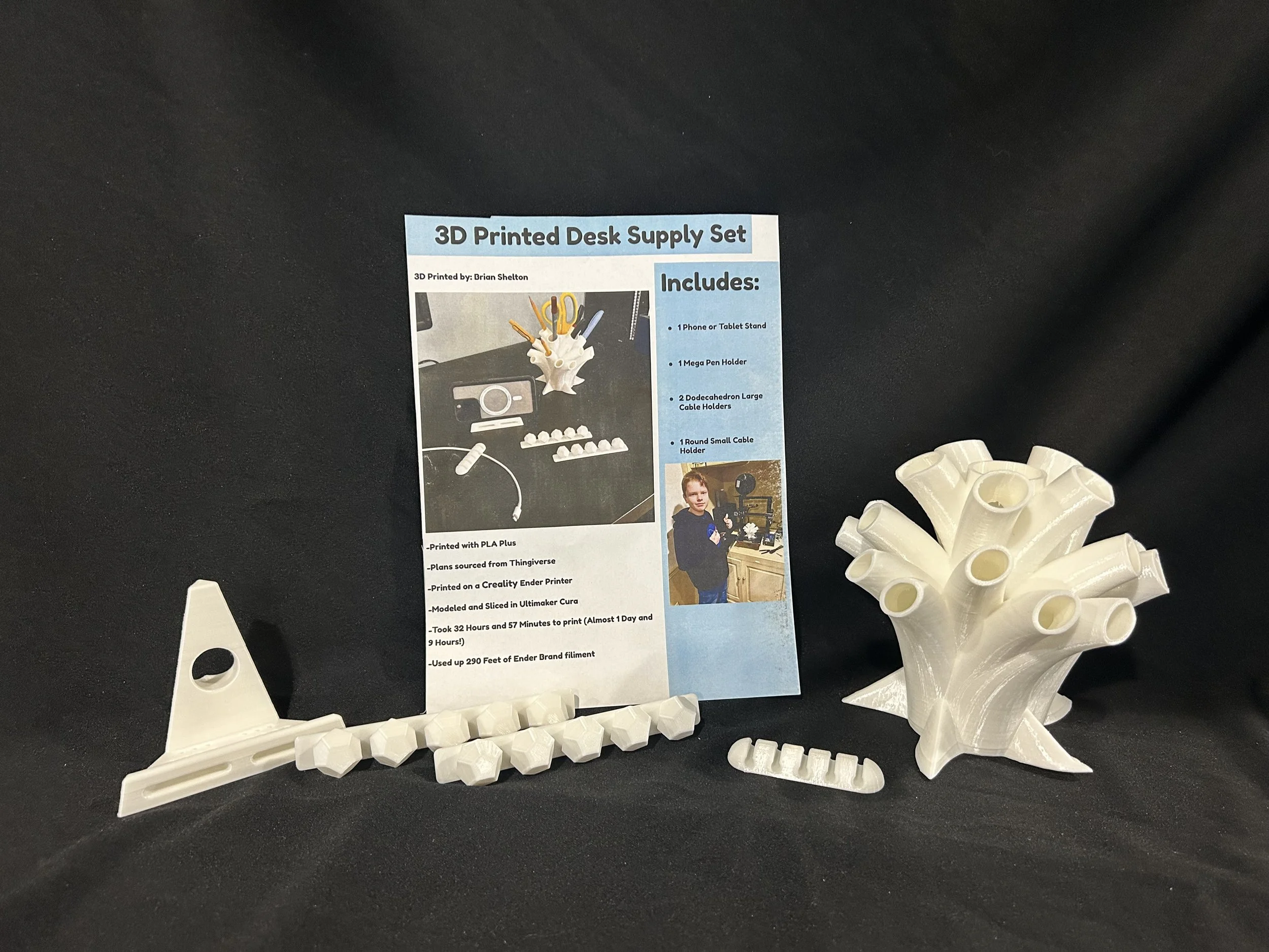 3D Desk Set by Brian Shelton