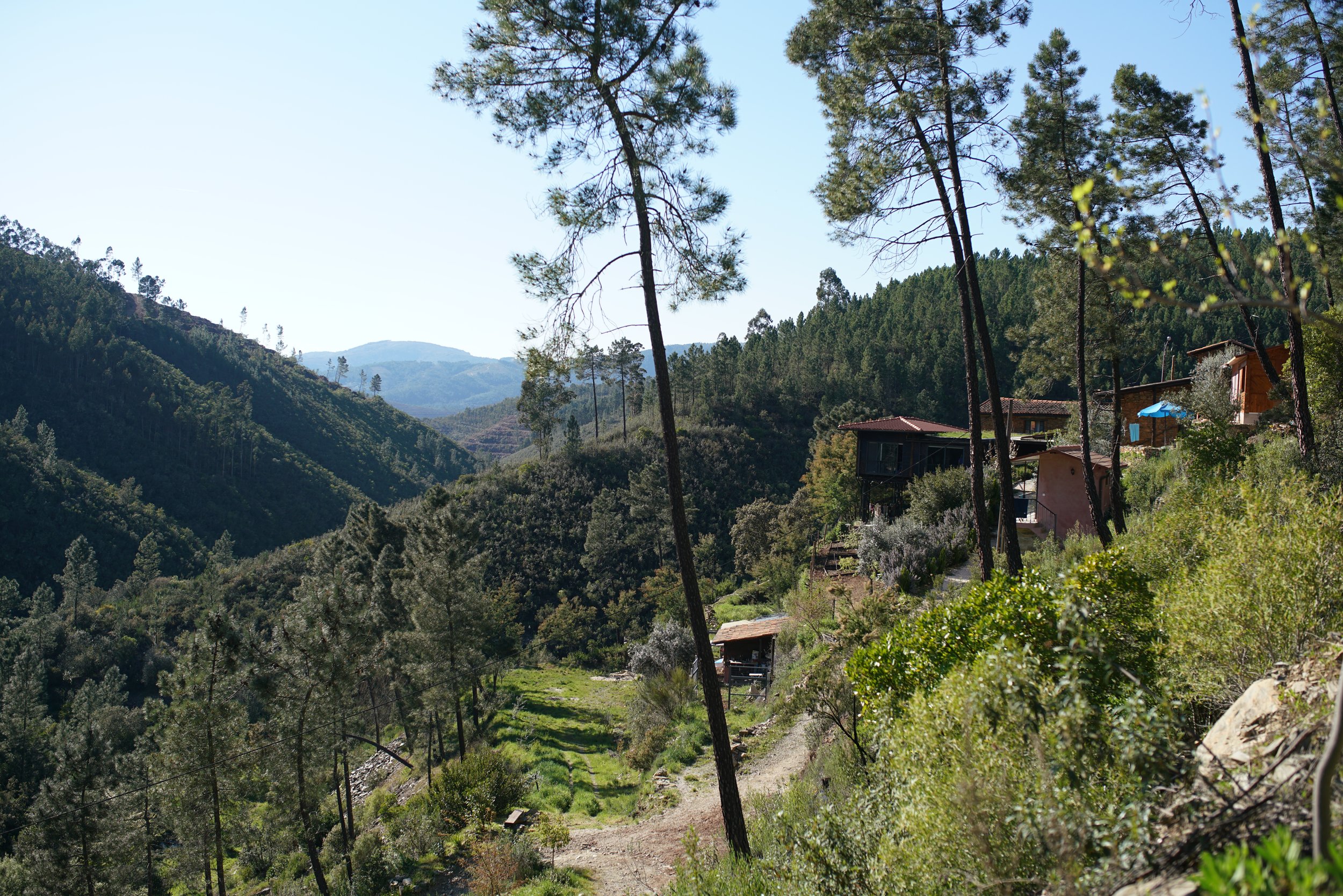 Vale de Moses Portugal Valley View 350dpi.jpg