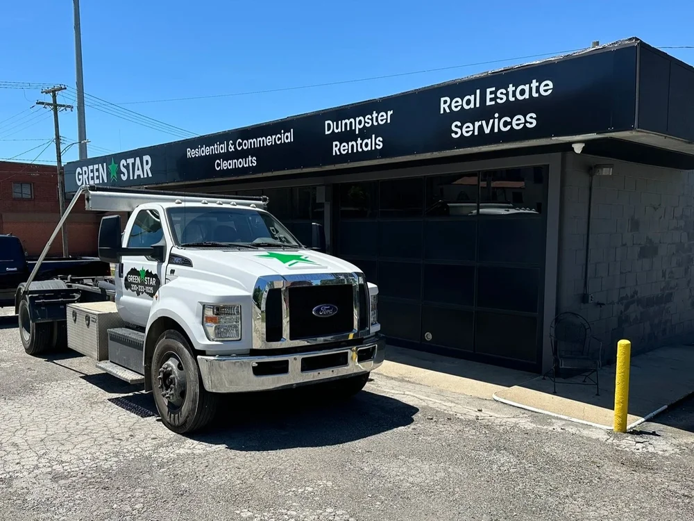 Green Star Dumpsters truck at Niles Ohio location