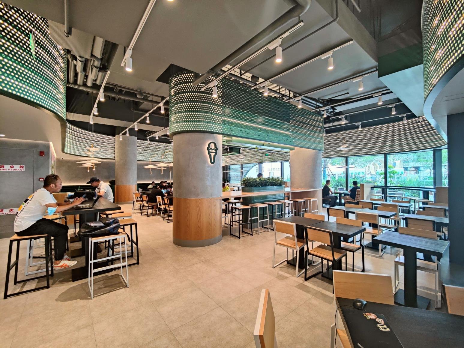 EIS sourced and installed furniture to Shake Shack specifications