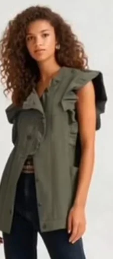 Oversized Ruffle Vest