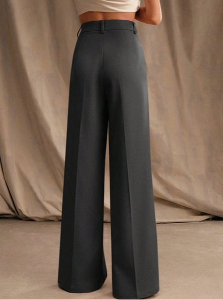 Gray Slack Rear.png