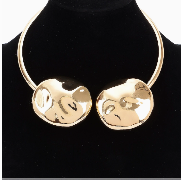 Hammered Kidney Collar Gold.PNG