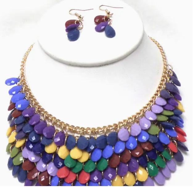 Complimentary Color Necklace Set.png