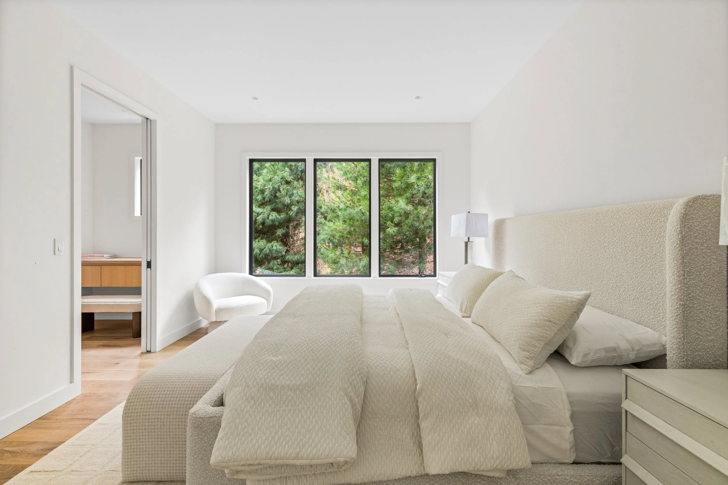 140 Fresh Pond Int-20.jpg