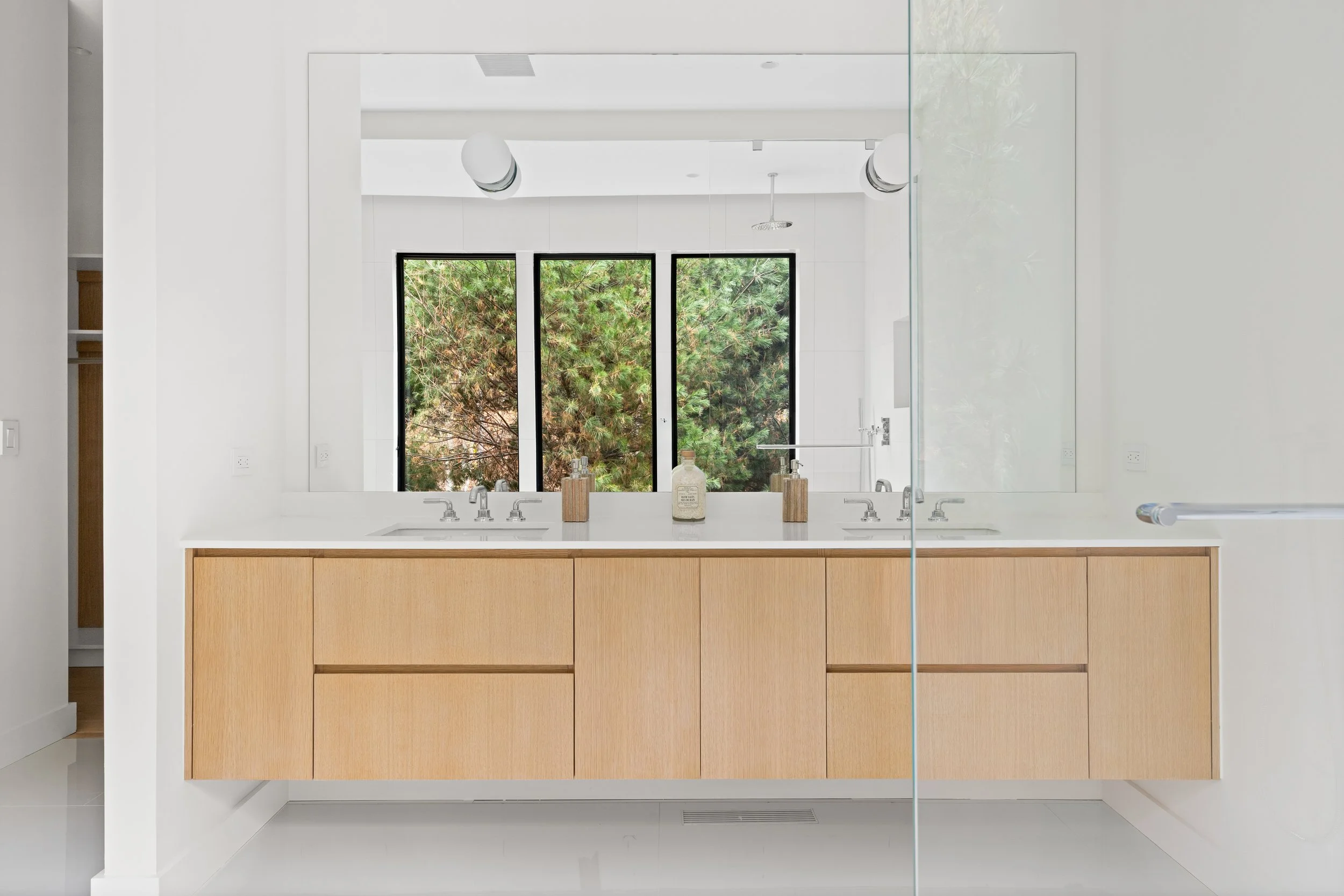 140 Fresh Pond Int-22.jpg