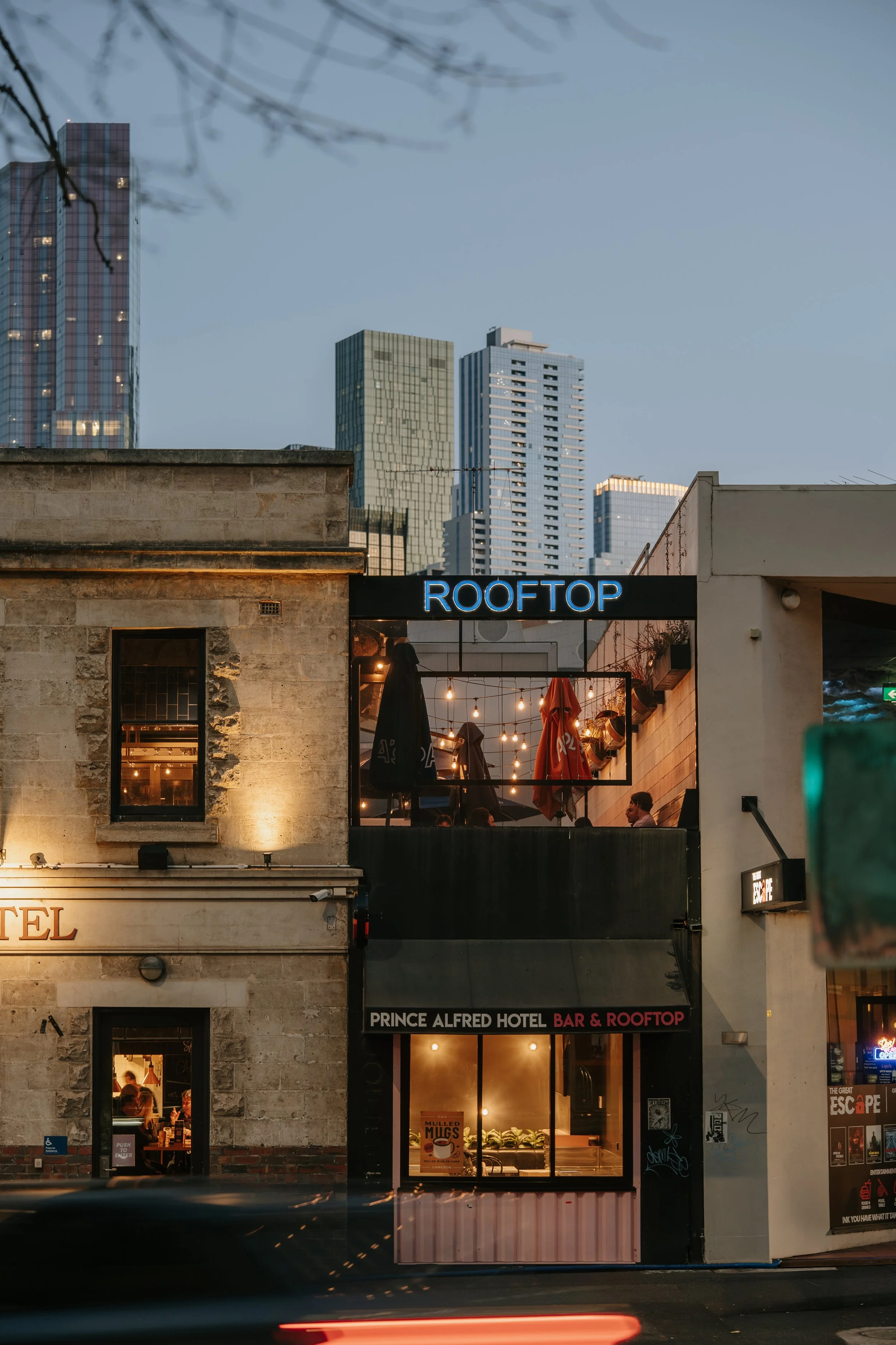 Sports bar carlton watch AFL live - prince alfred carlton