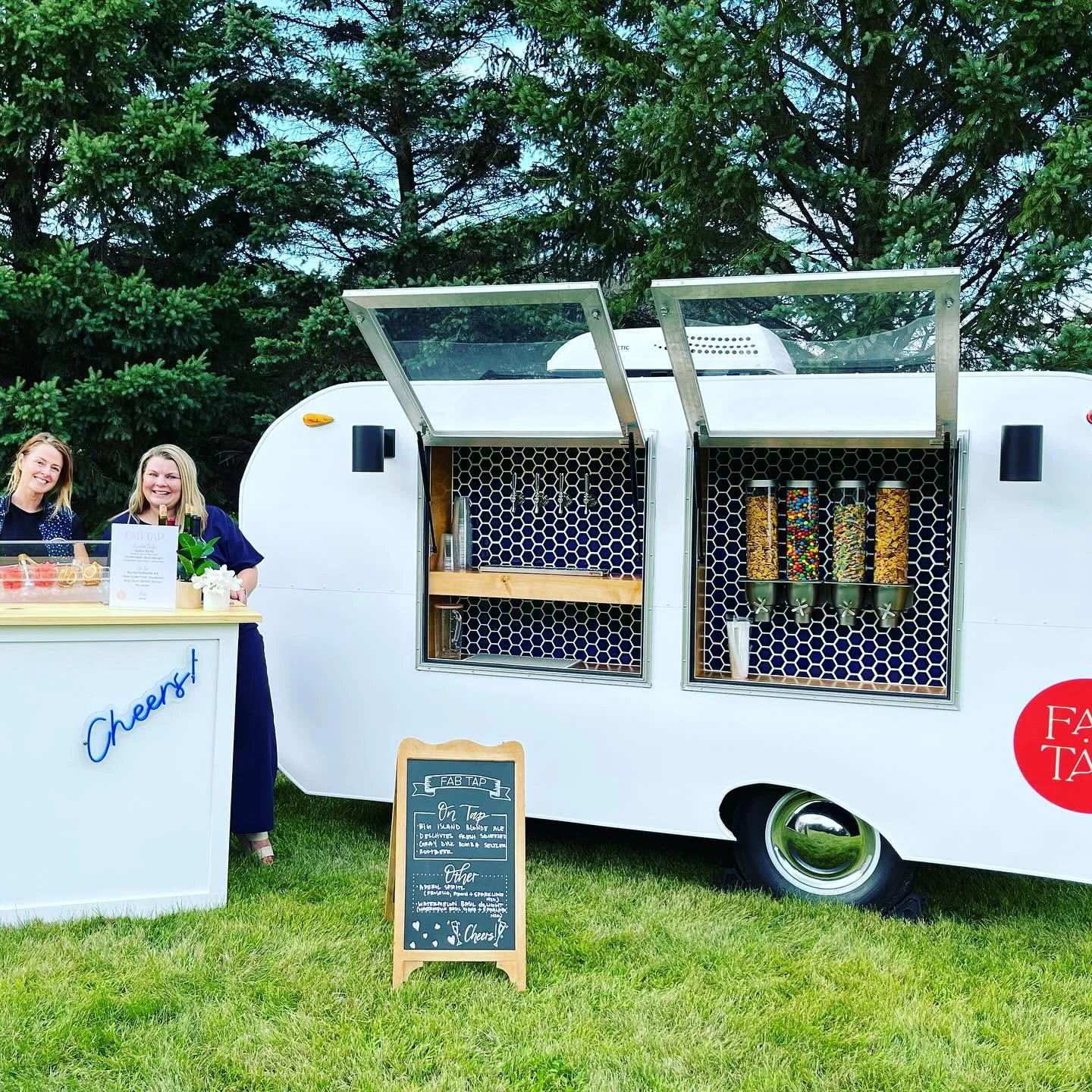 SELLING!! Now’s your chance to:
 
Start a mobile bar business 
Add this high-impact unit to your current mobile bar business
Add another revenue generating income stream to an existing business. Hey, golf courses… selling tapped beverage