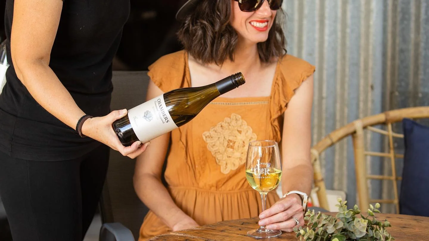 chambers-winery-customer-pour-gouais.png