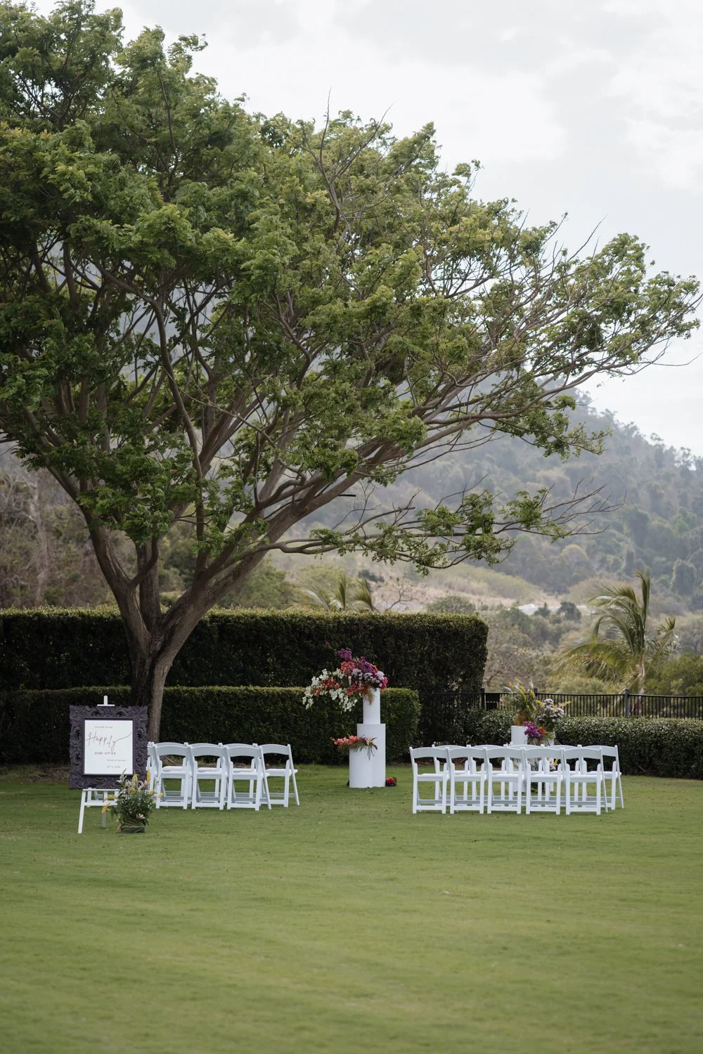 Yangaro_Wedding_Whitsundays_YasimanandCallum_WhiteImages (10).jpg