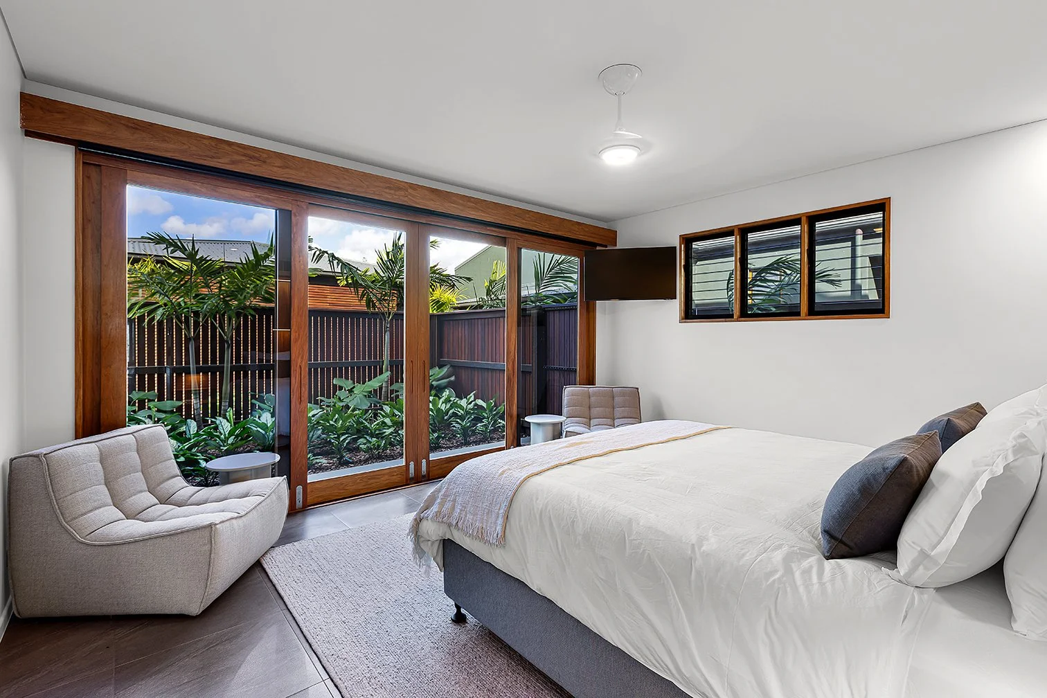 Yangaro_Resort_Cerulean_Luxury_Villa (43).jpg