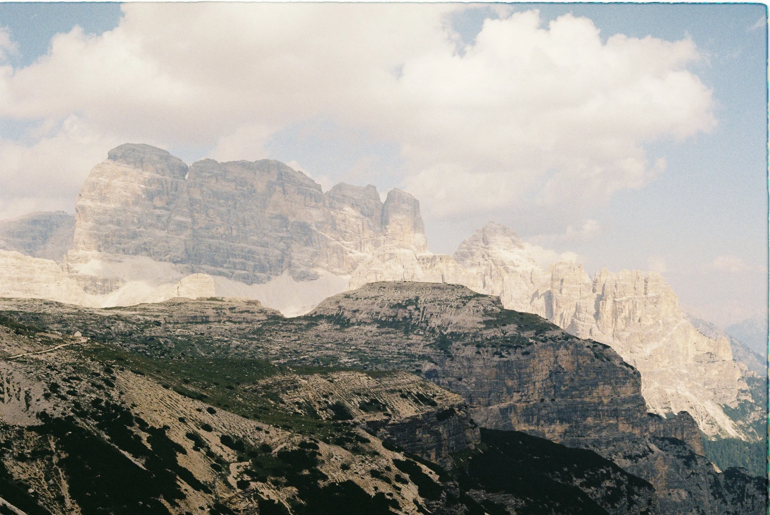 R1-00941-0031.JPG