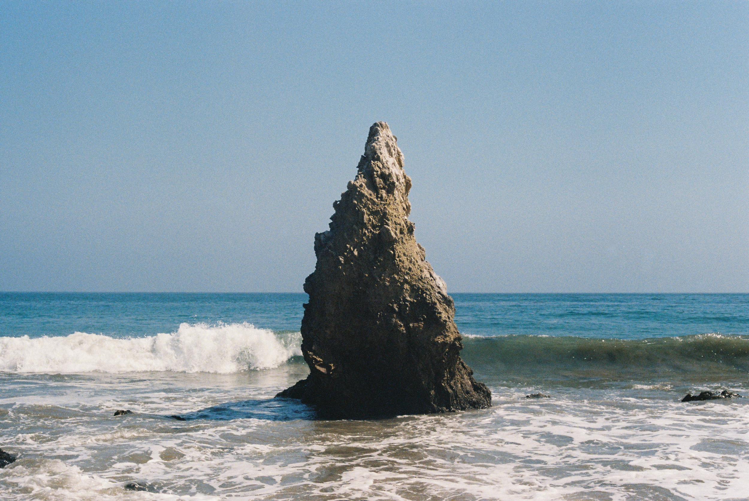 R1-01295-0004.png