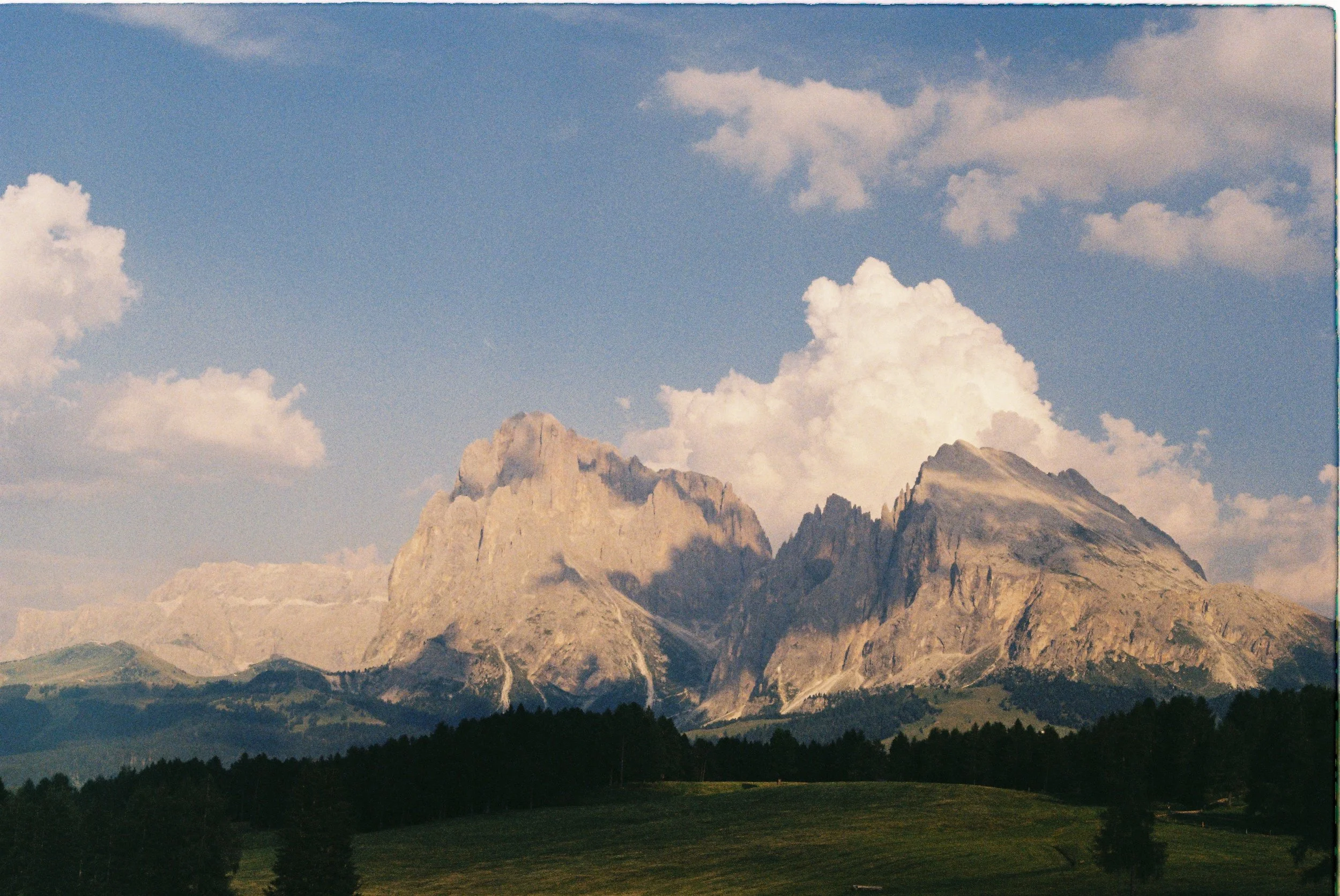 R1-00940-009A.JPG
