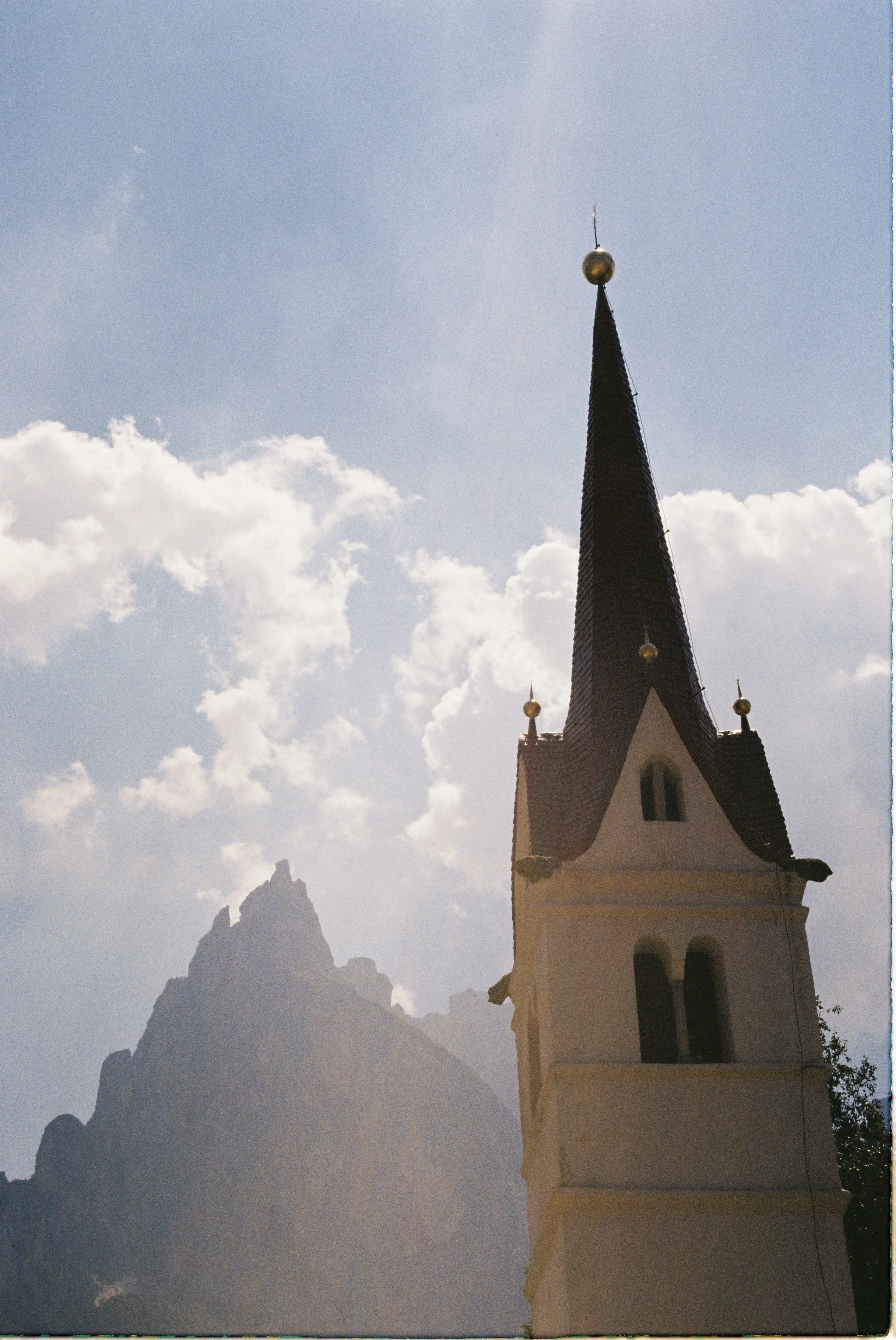 R1-00940-003A.JPG