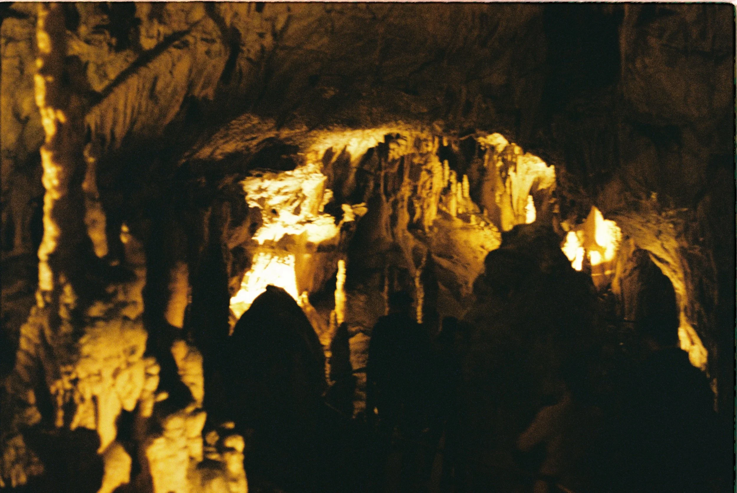 R1-00941-0018.JPG
