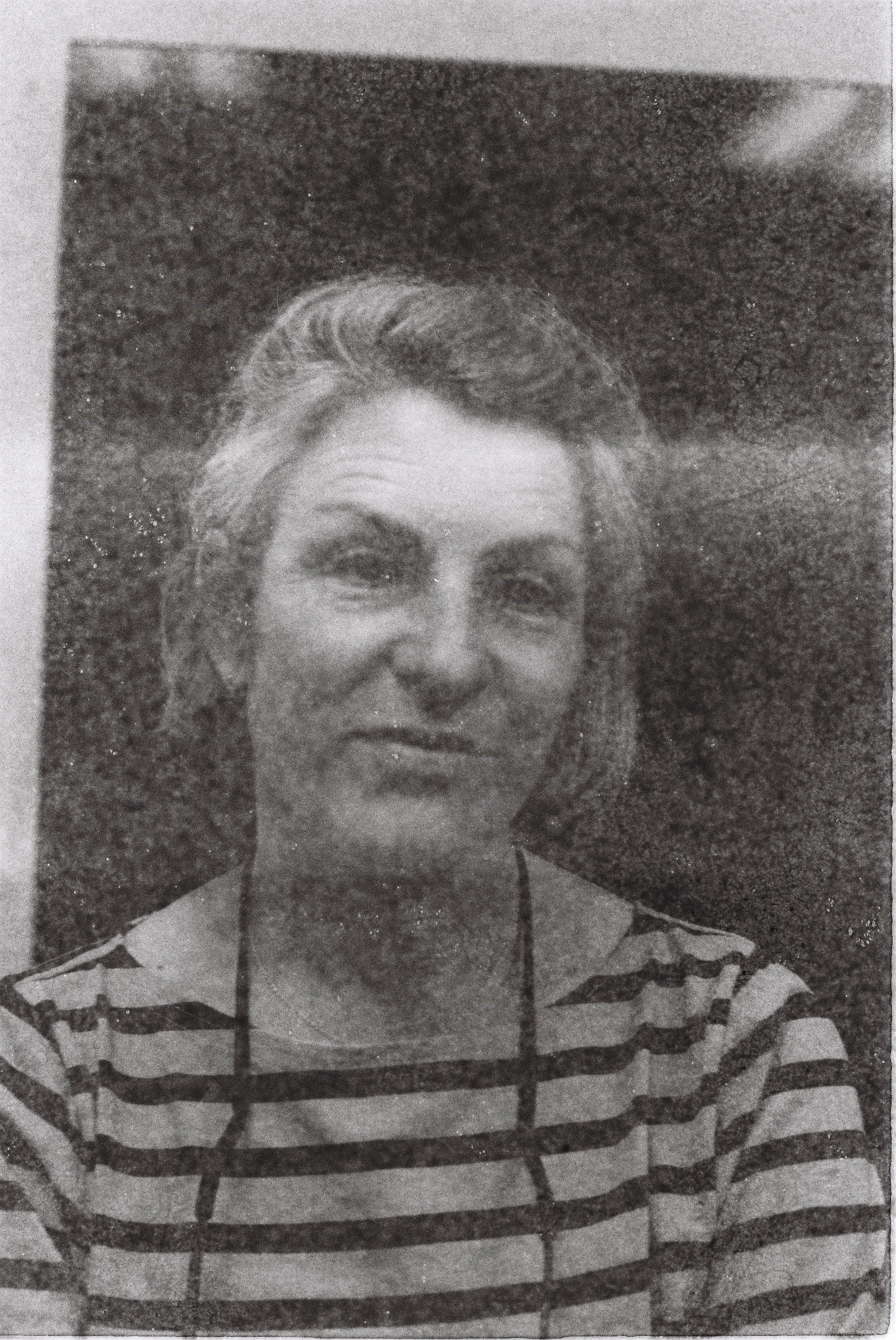 R1-00952-0010.JPG