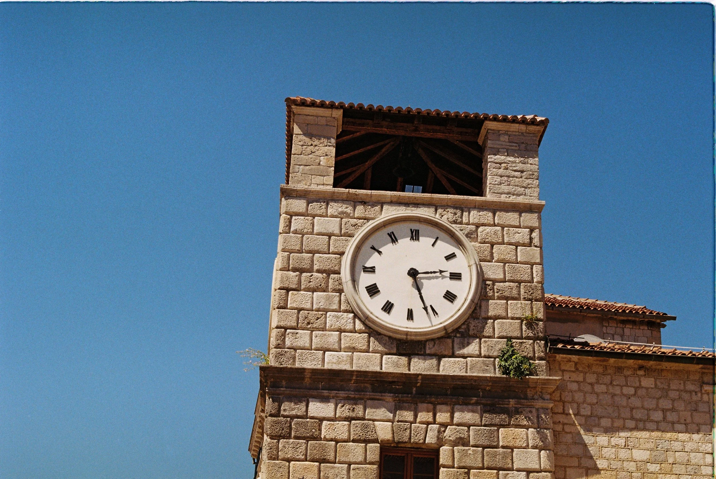 R1-00941-0003.JPG