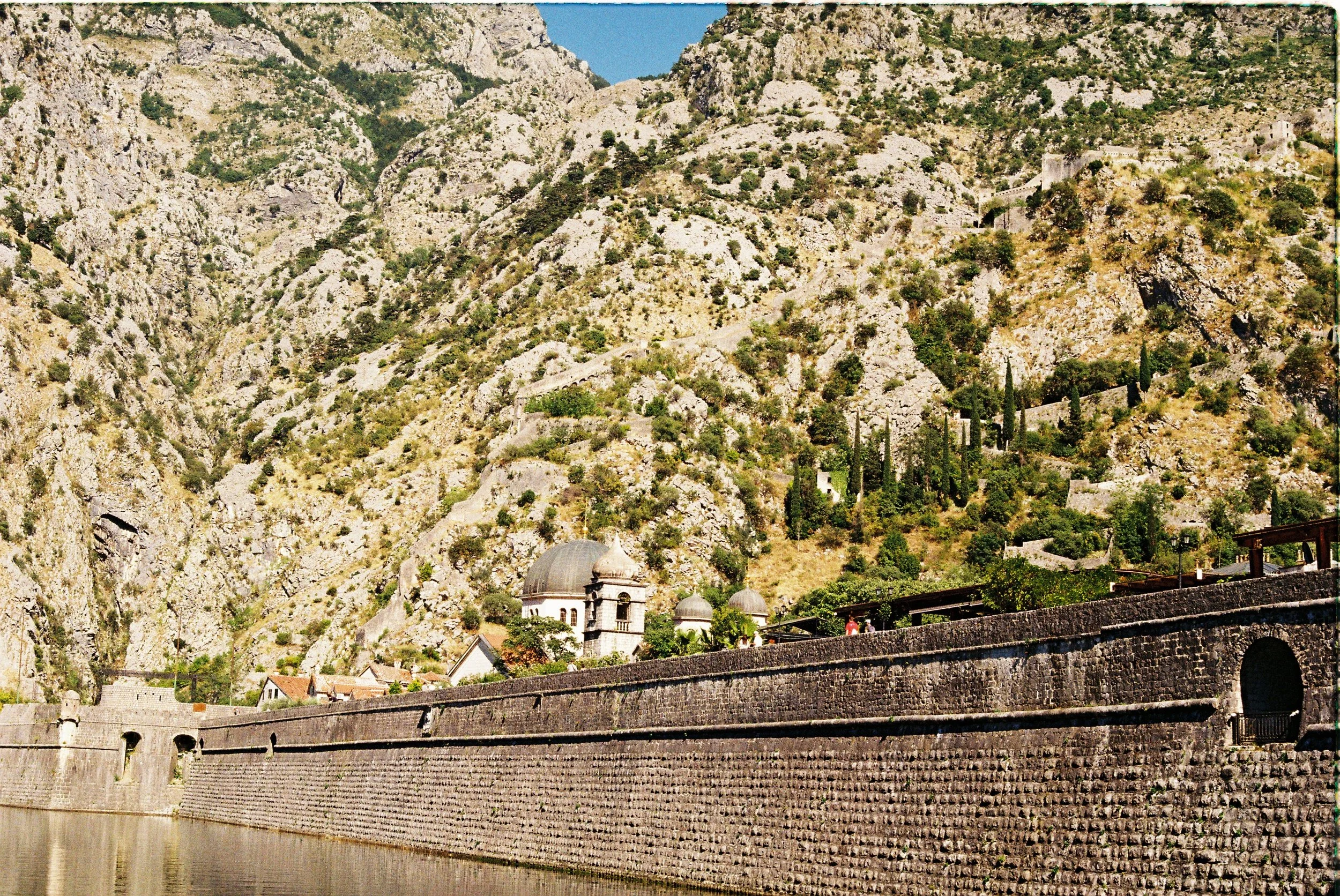 R1-00941-0006.JPG