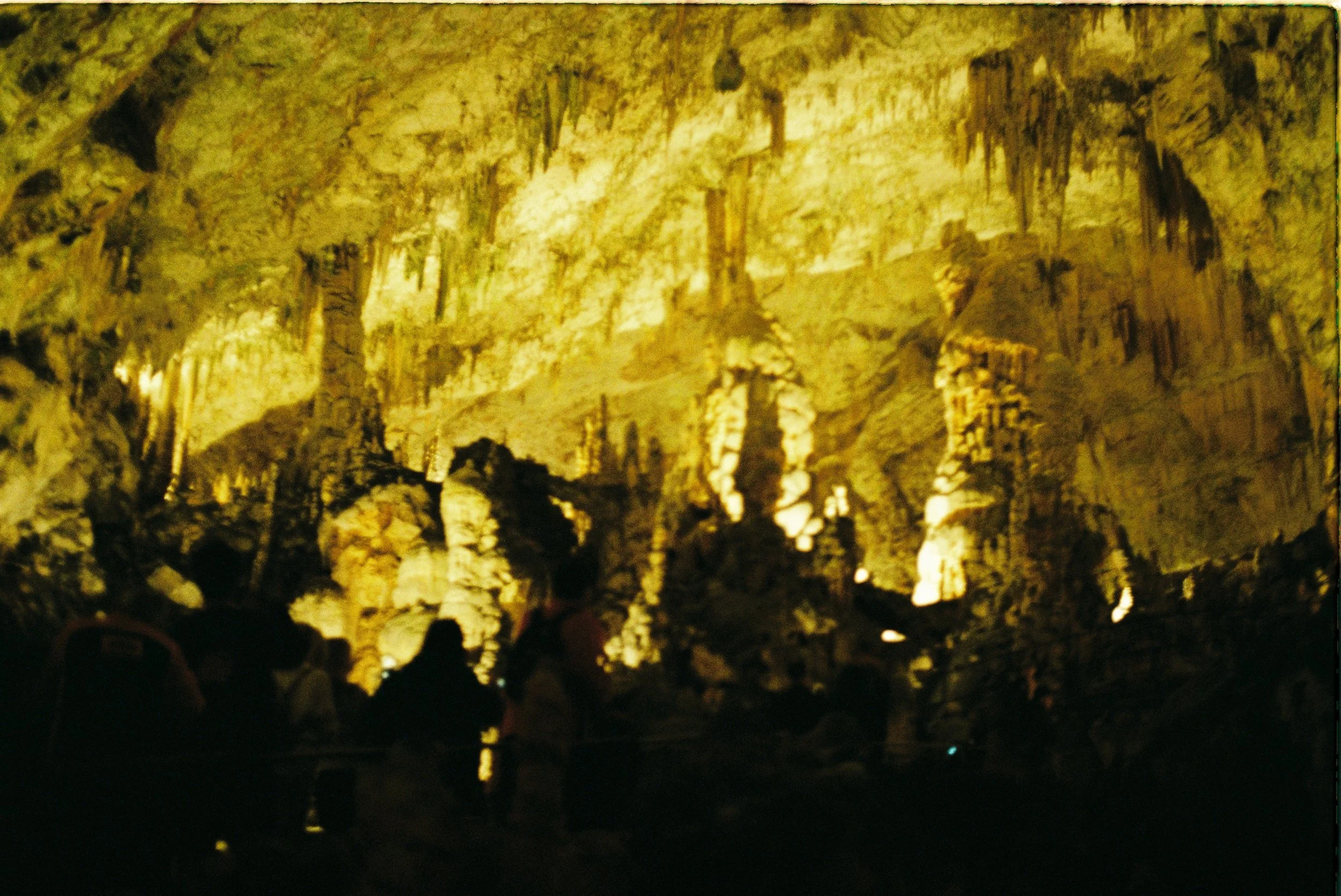 R1-00941-0014.JPG