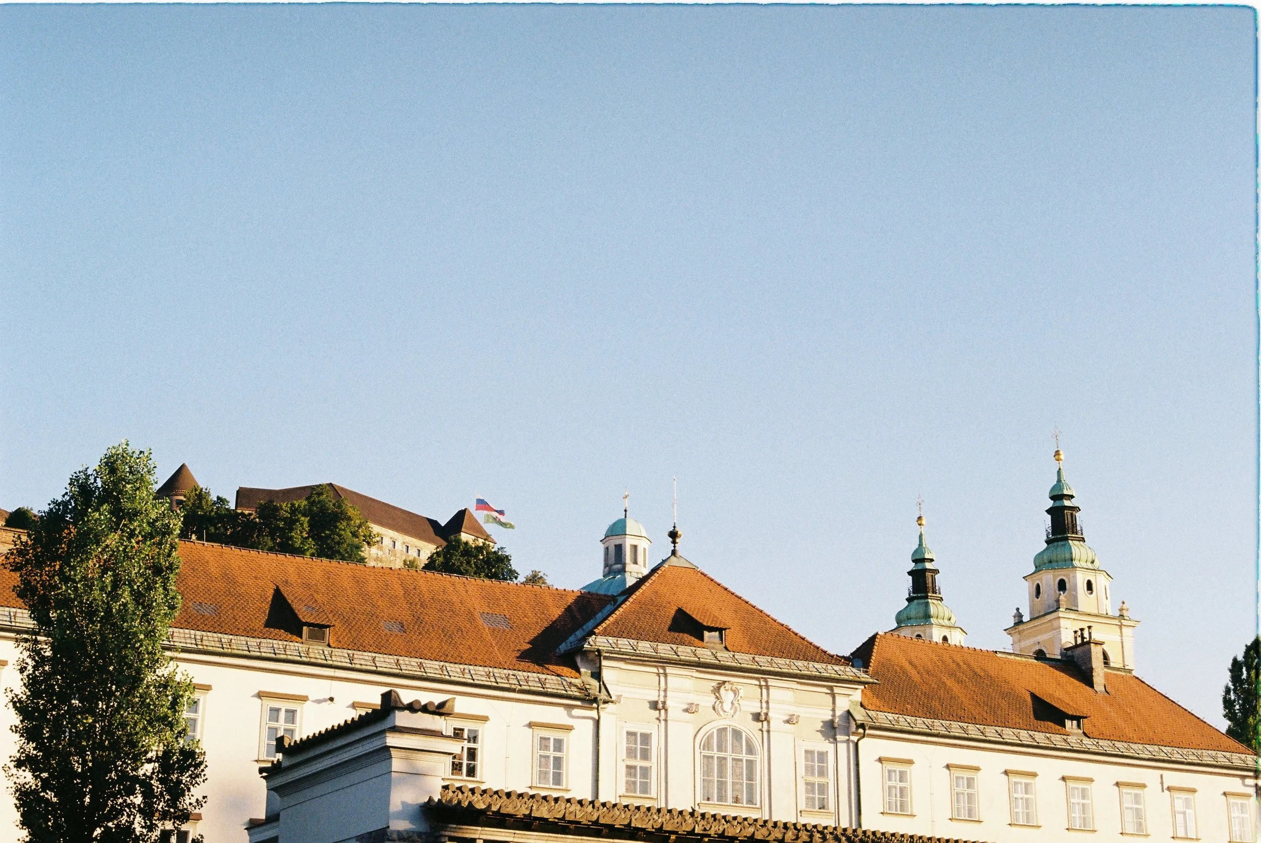 R1-00941-0026.JPG
