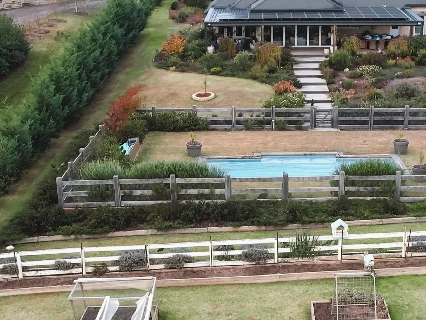 Chirnside+Park+3+Rail+Post+and+Rail+Fence+Hardwood+Timber+Nigretta+Gates+Stone+Pillars+5+%282%29.jpg