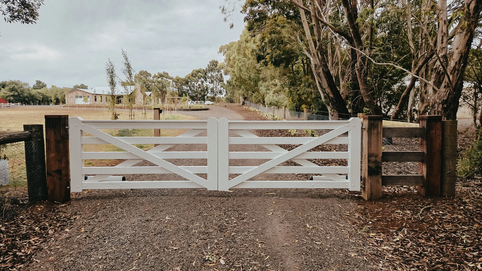 Aluminium Fitzroy Gates 2.4m Pair.jpg