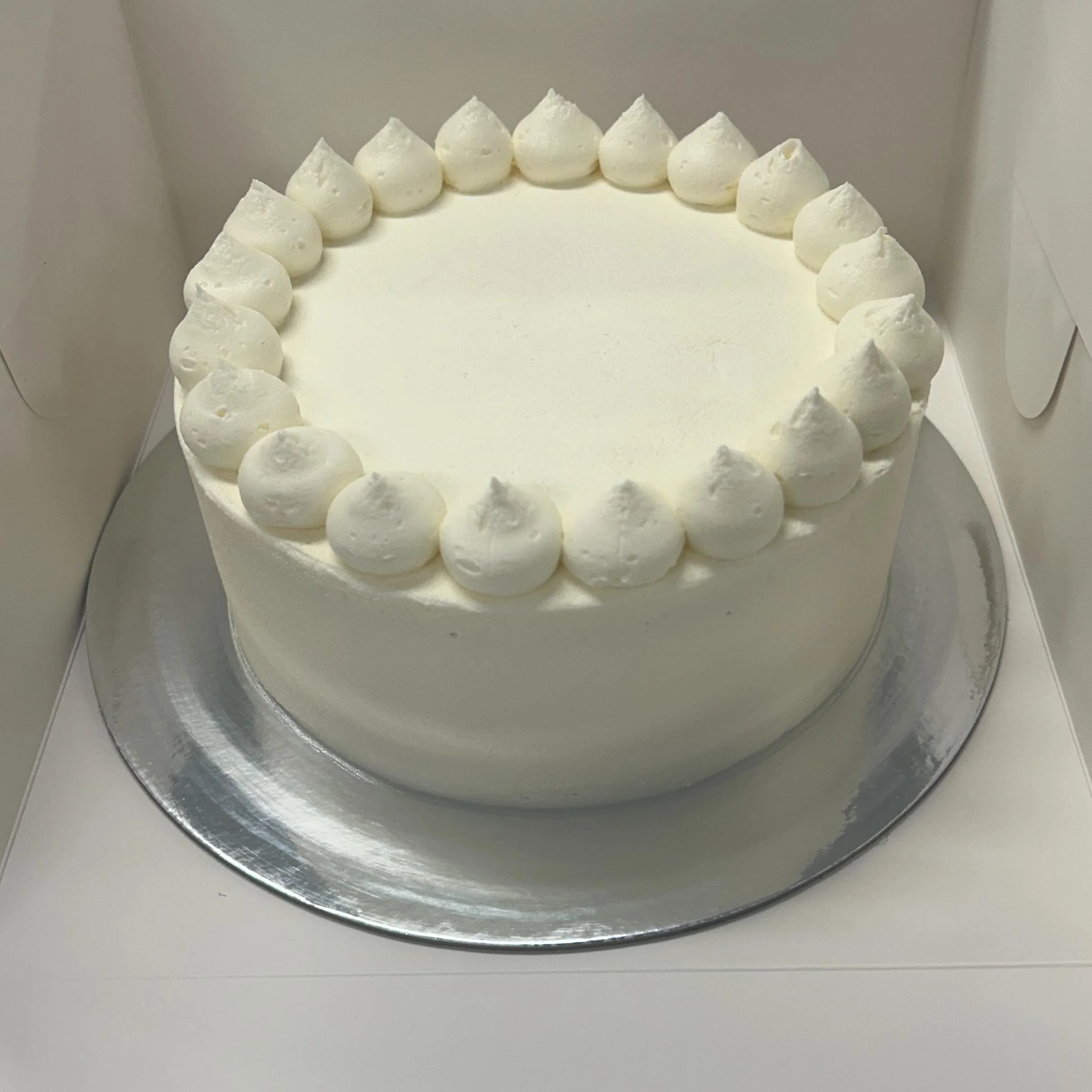 Classic Celebration Cake 🎂
This is a popular cake choice! Find and order online, or contact us to order 😊
https://www.gilbertandmarcel.com.au/menu/p/party-time-cake-nf2zl-zsa9d-fbpra-52x2r

All of our products are 100% vegan, gluten &amp; nut free 