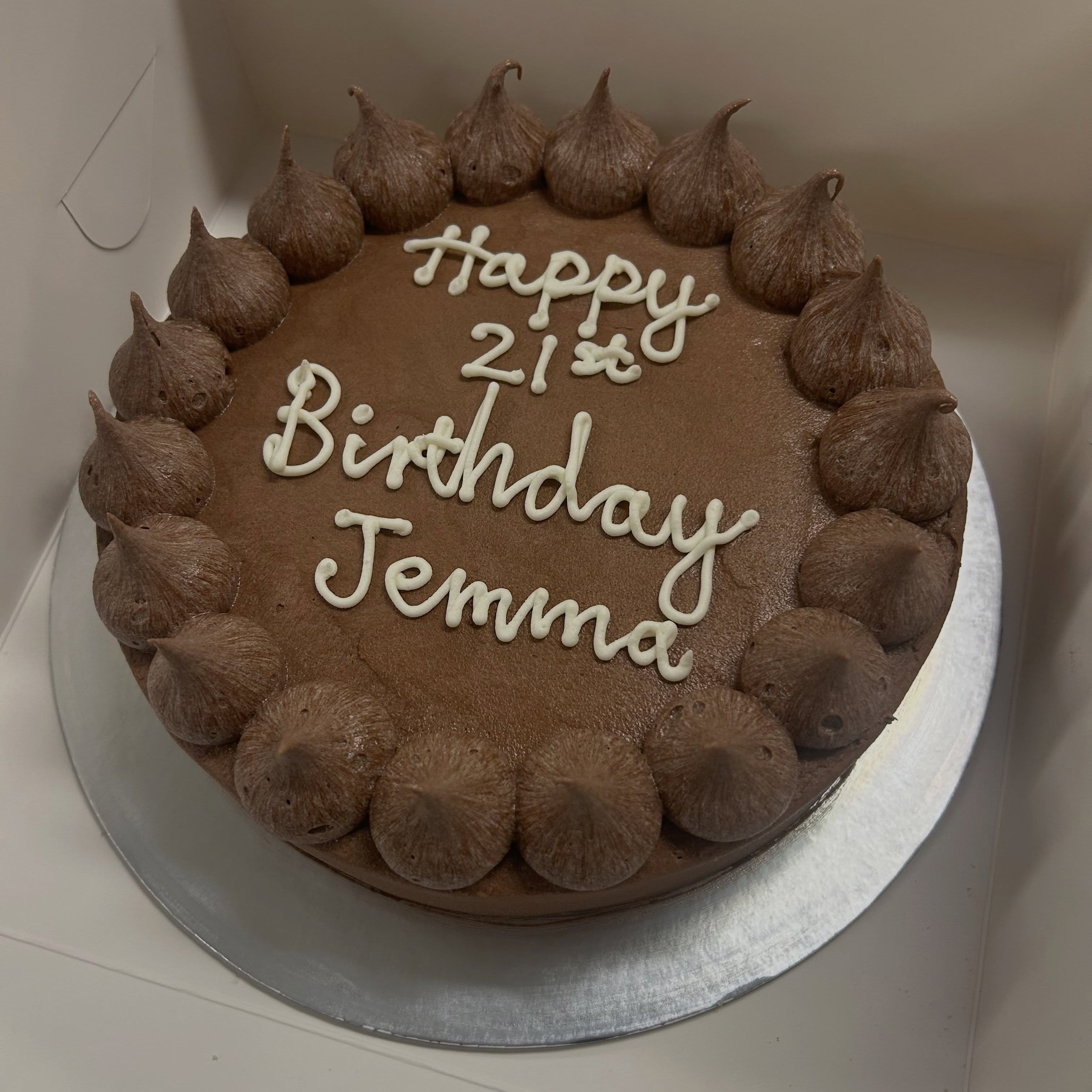 A Classic Celebration Cake customised with writing 😊

100% VEGAN, GLUTEN &amp; NUT FREE! Delicious for any occasion! 🎂

Contact us (03) 9762 6768

Pick up direct from our factory in Chirnside Park
M-F 8am-4pm: 
📍5 Tesmar Circuit, Chirnside Park 31