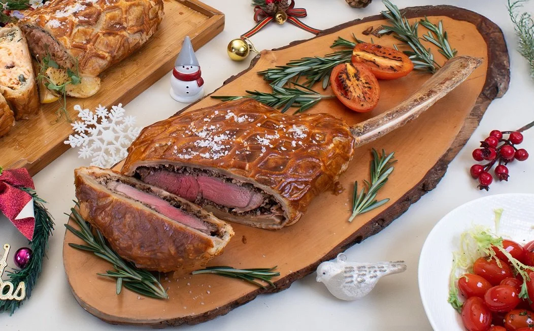 festive-takeaway-tanglin-cookhouse-Festive-Beef-Wellington.jpg