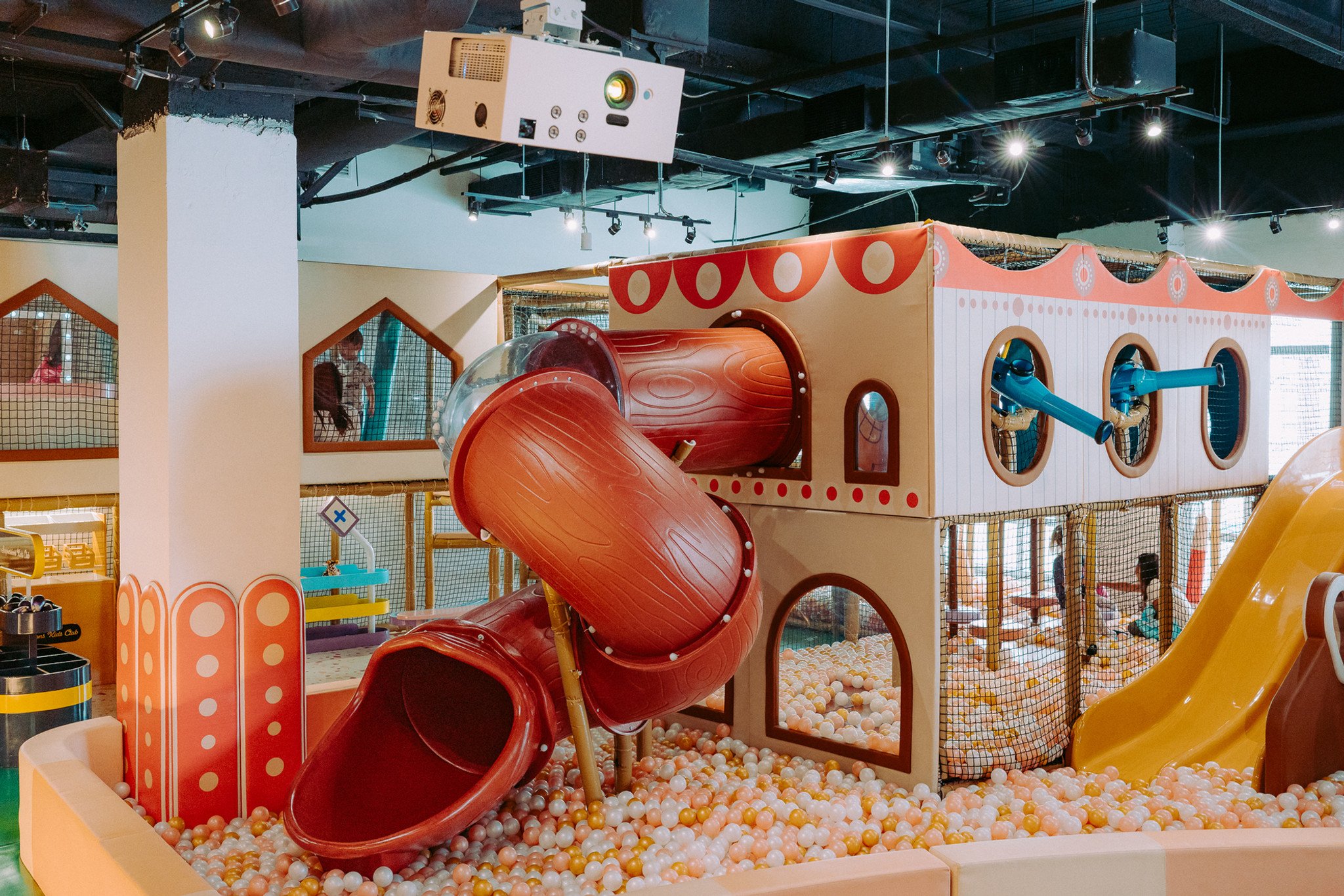 Best Playgrounds at Tanglin Mall & Kid-Friendly Dining Spots