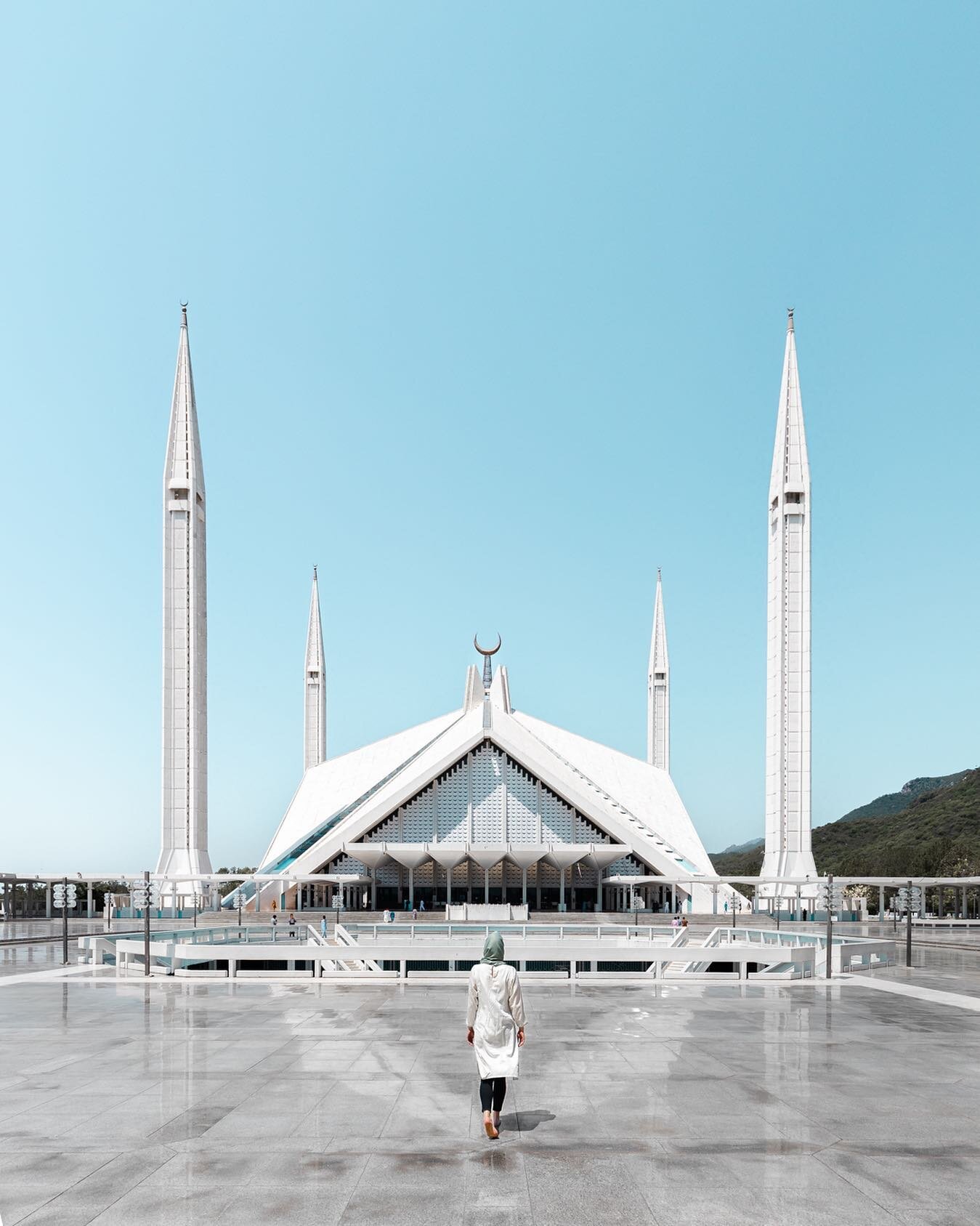 The beautiful Faisal Mosque in Islamabad Pakistan! It was so big, you could easily spot it from the top of the mountain!