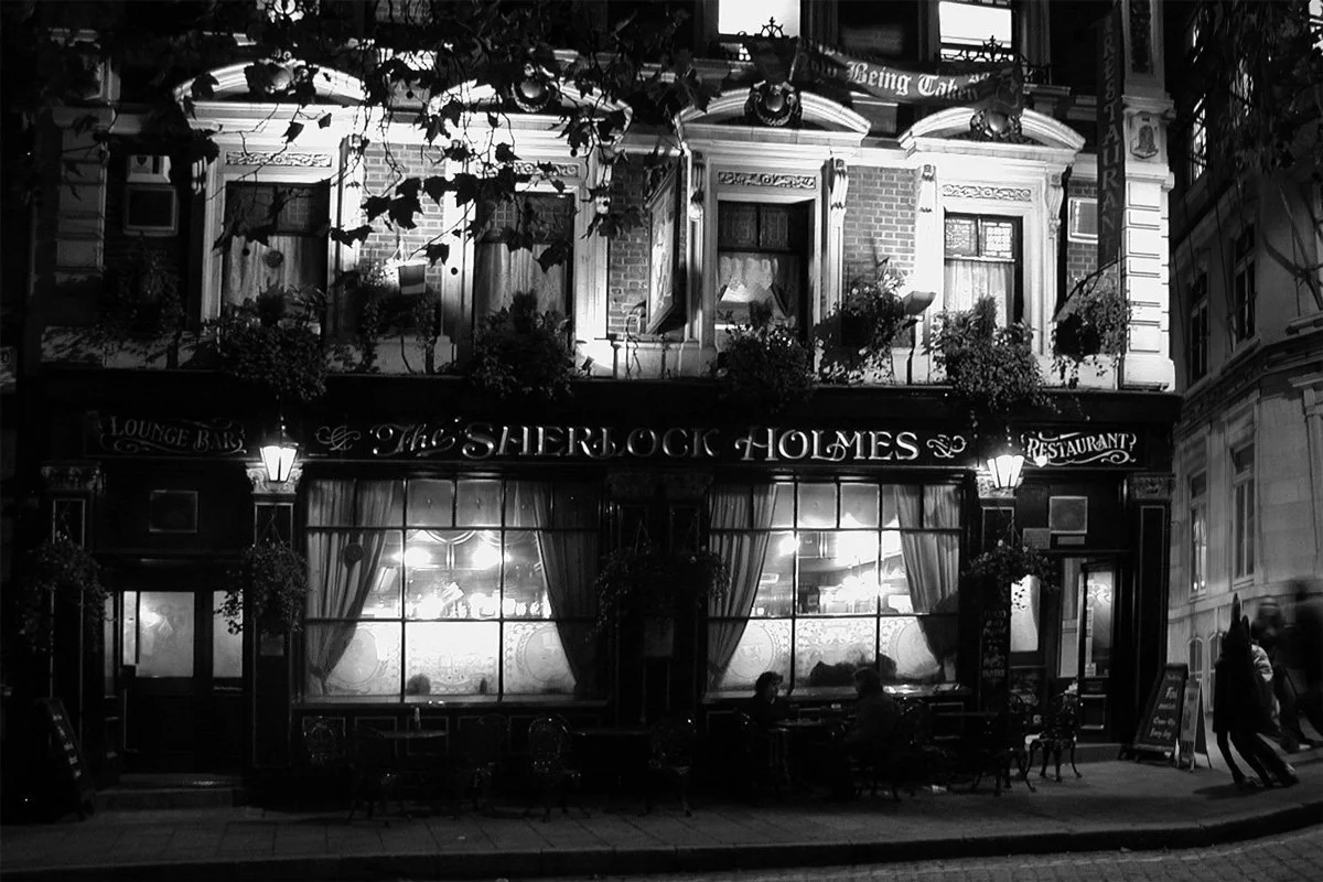 jahughes-sherlock-holmes-pub-london-001.jpg