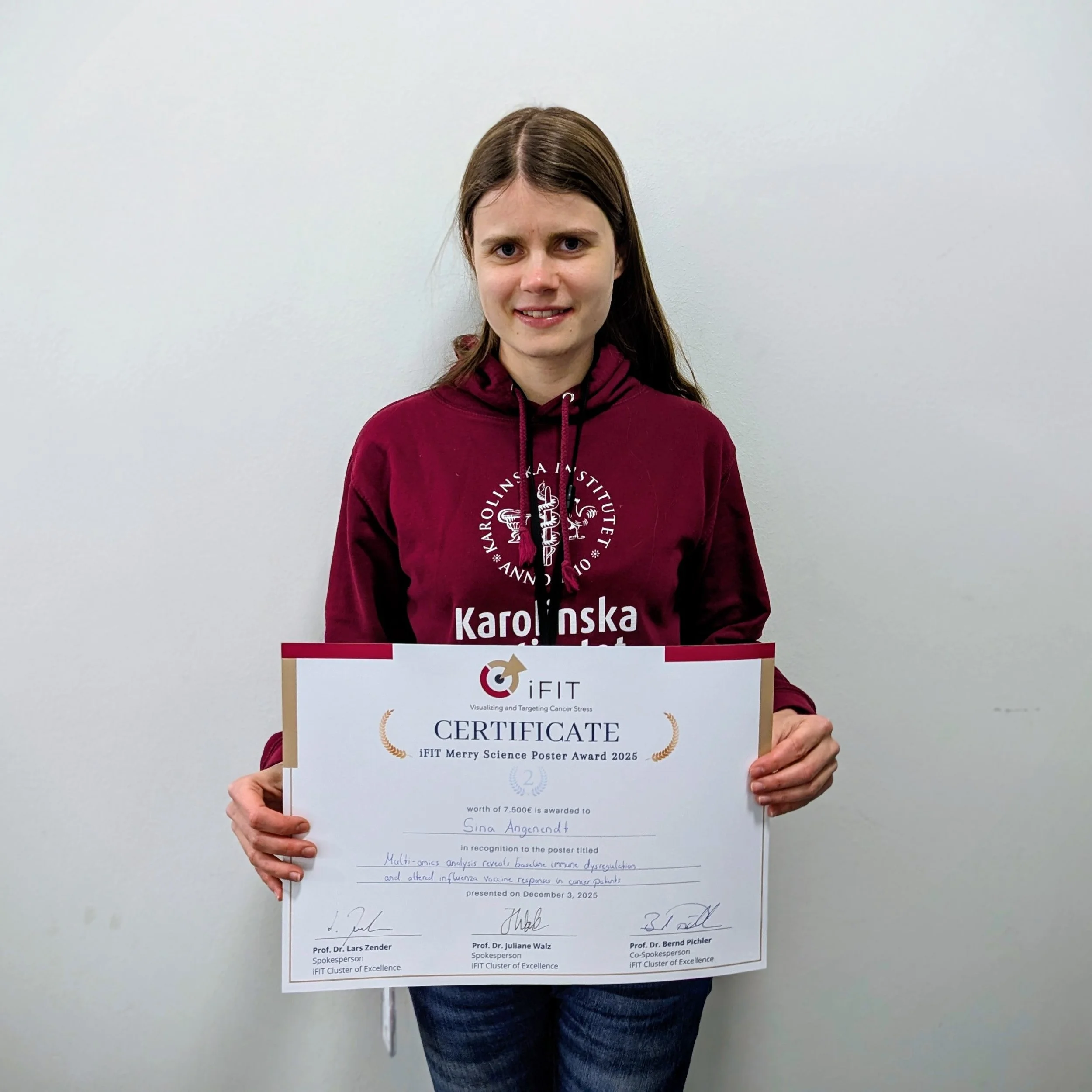 Sina wins 2nd place at iFIT Merry Science Poster Award