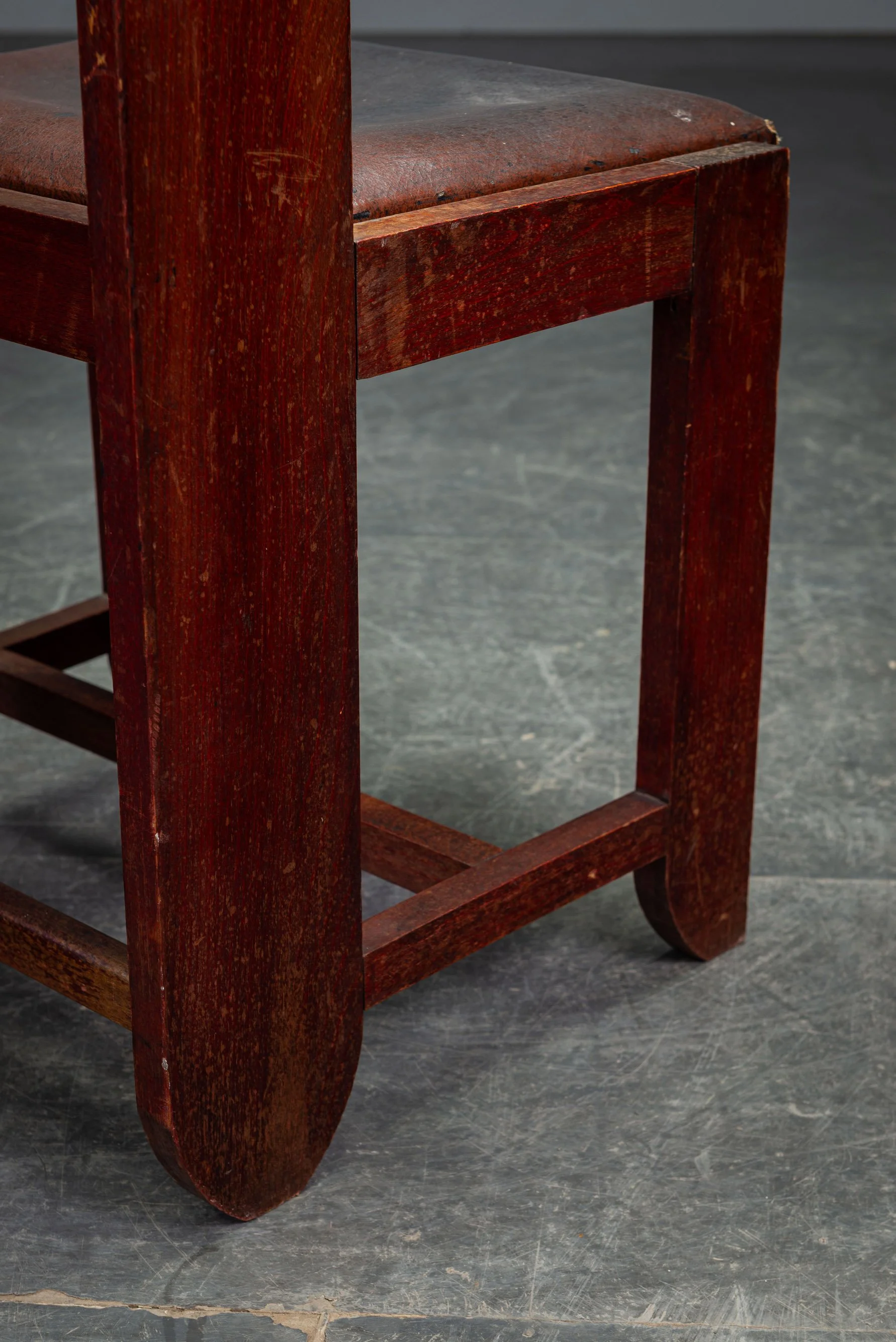 SE-201022170134-Art-Deco-Synagogue-Chair-Set_13.jpg