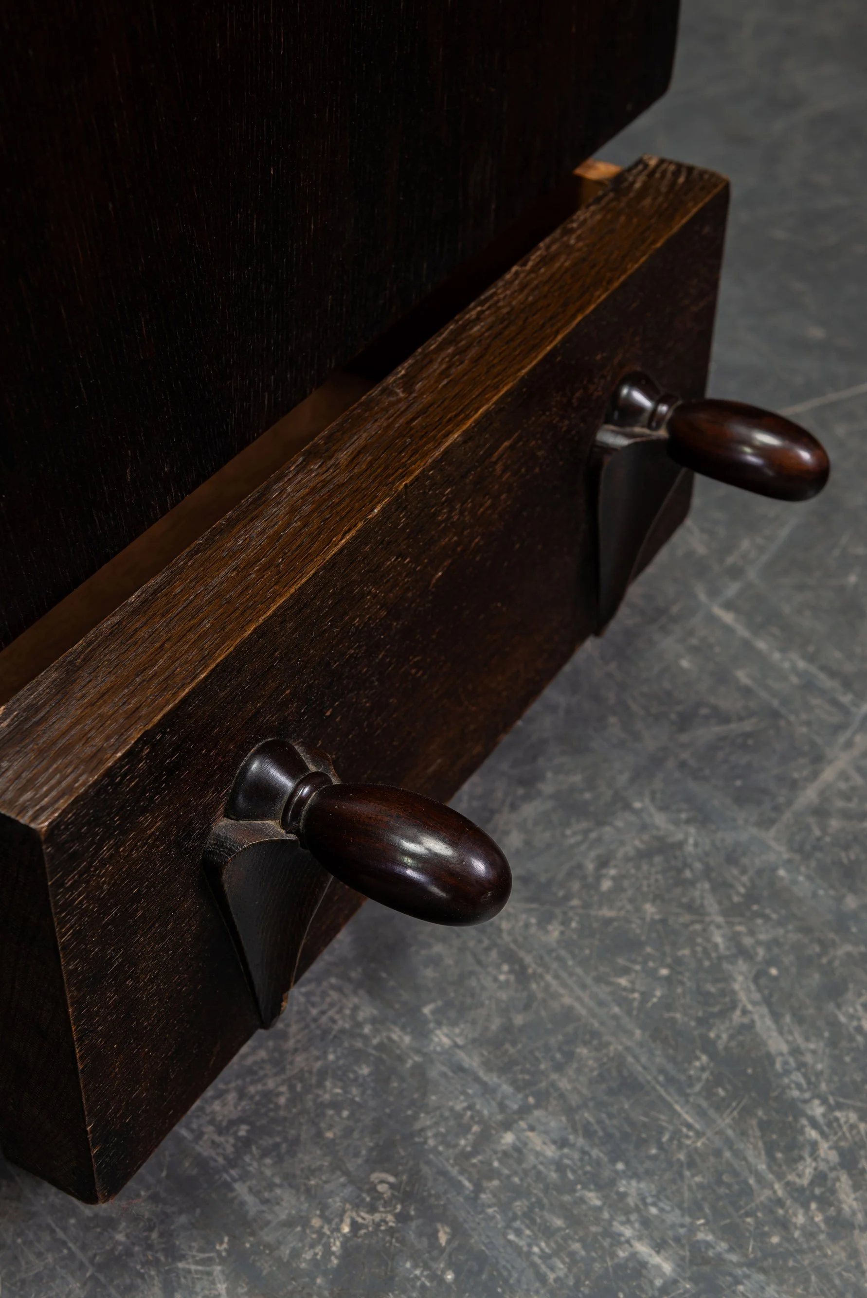 ST-1862026130213-1920s-Amsterdamse-School-Sideboard-by-Architect-Piet-Kramer_06.jpg